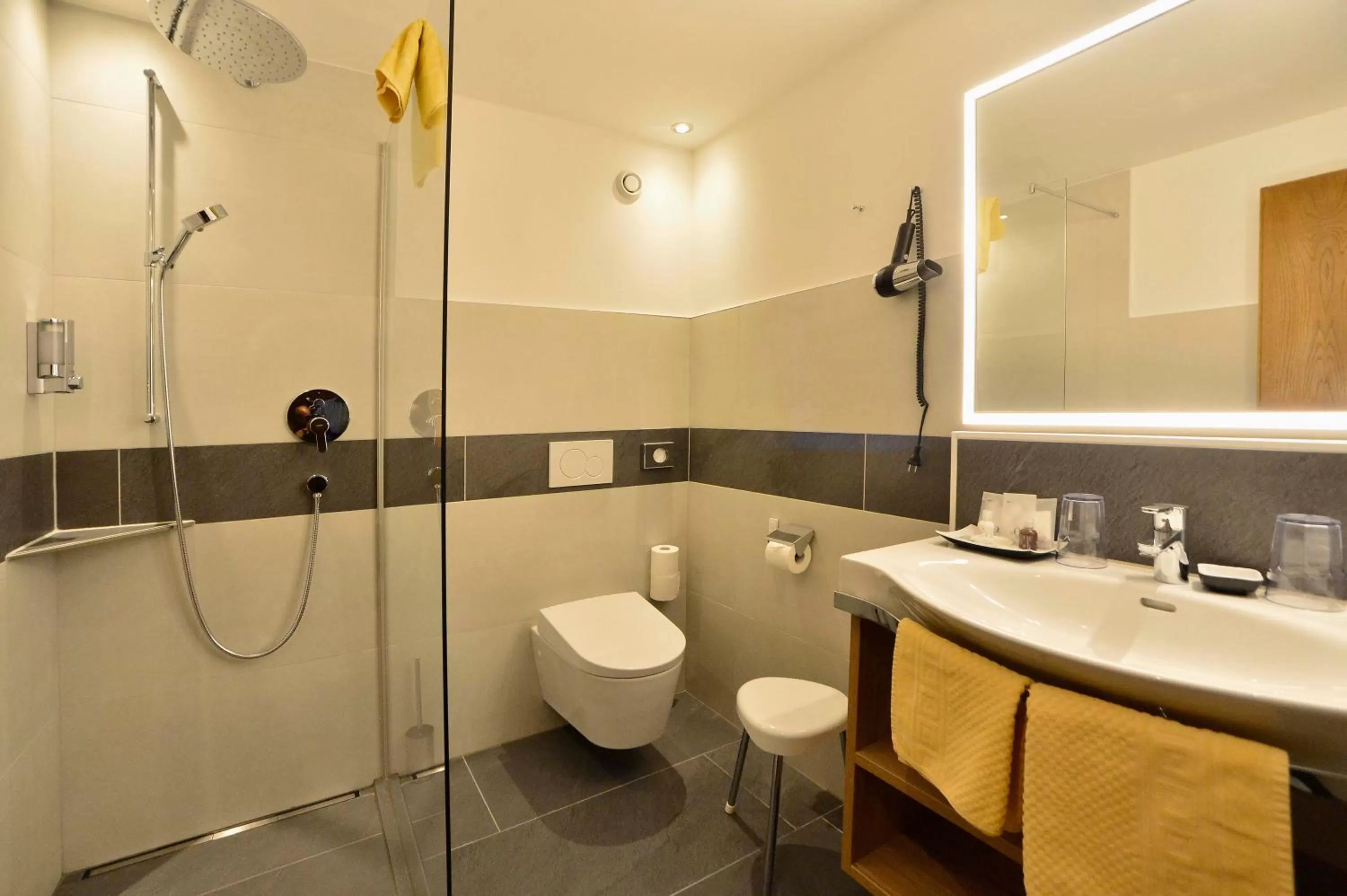 Photo of the whole room, Bathroom in Hotel Residenz Hochland