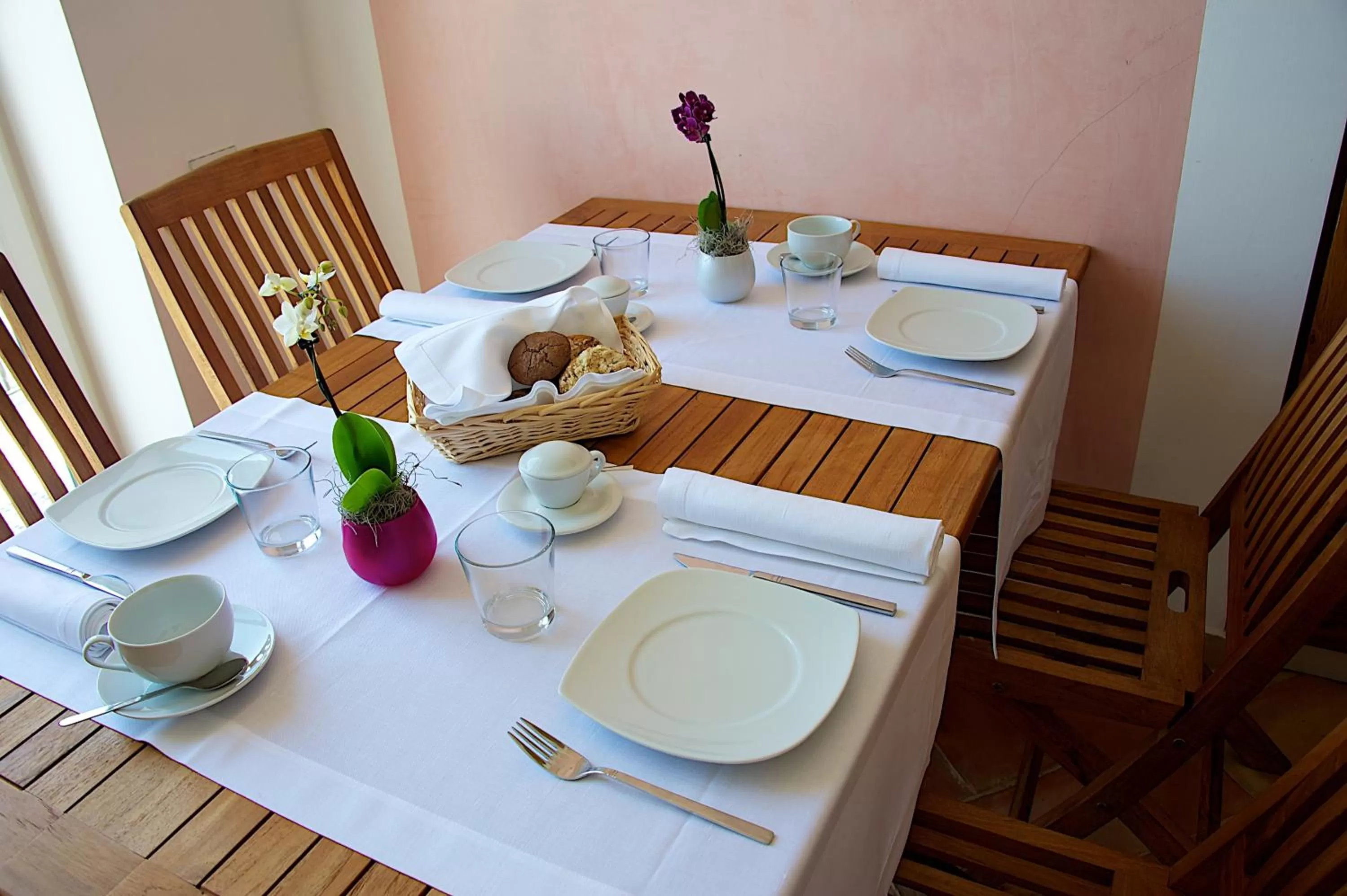 Food and drinks in Villa Lieta