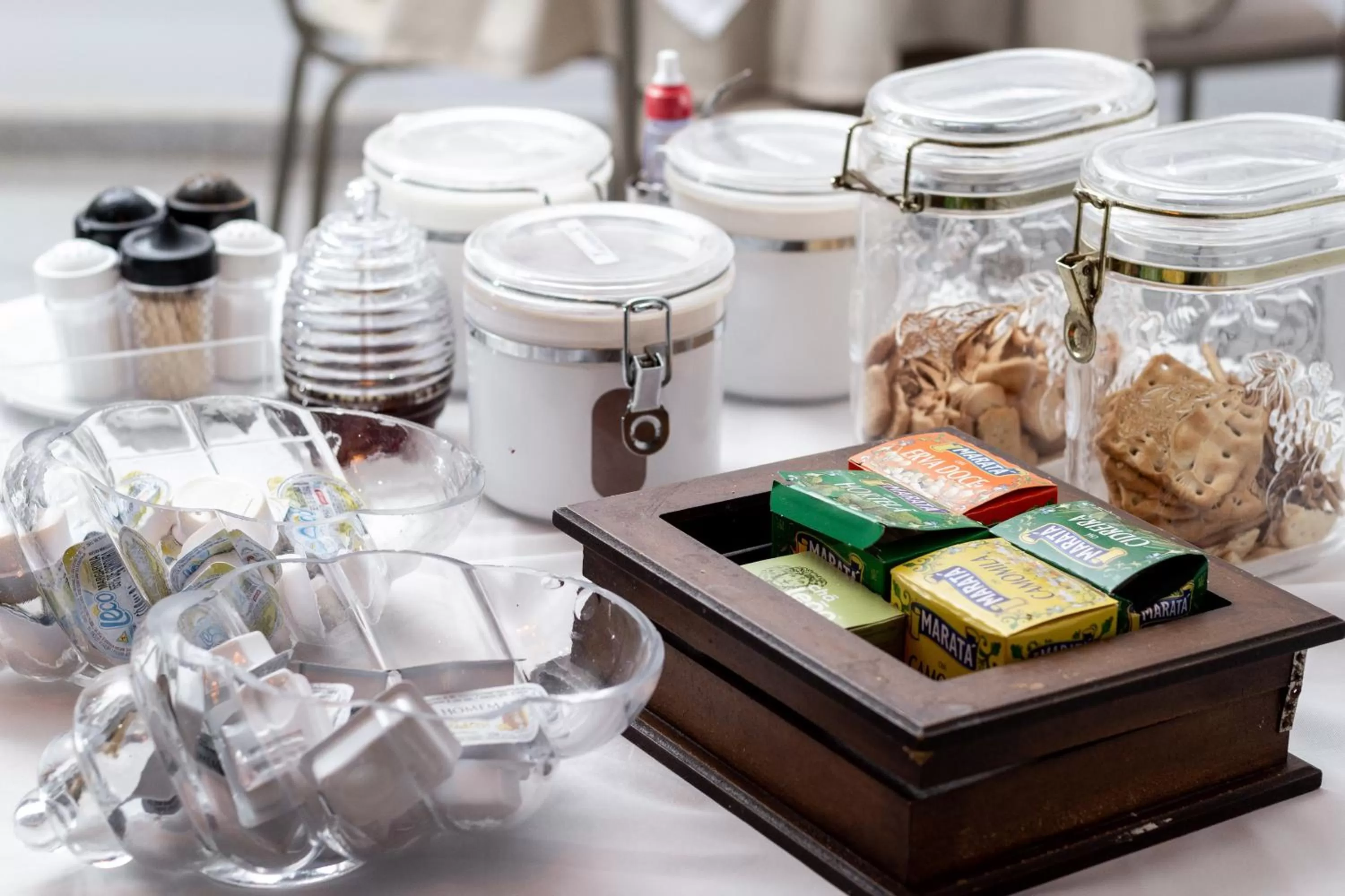 Coffee/tea facilities in Hotel Alfa de Bauru Ltda