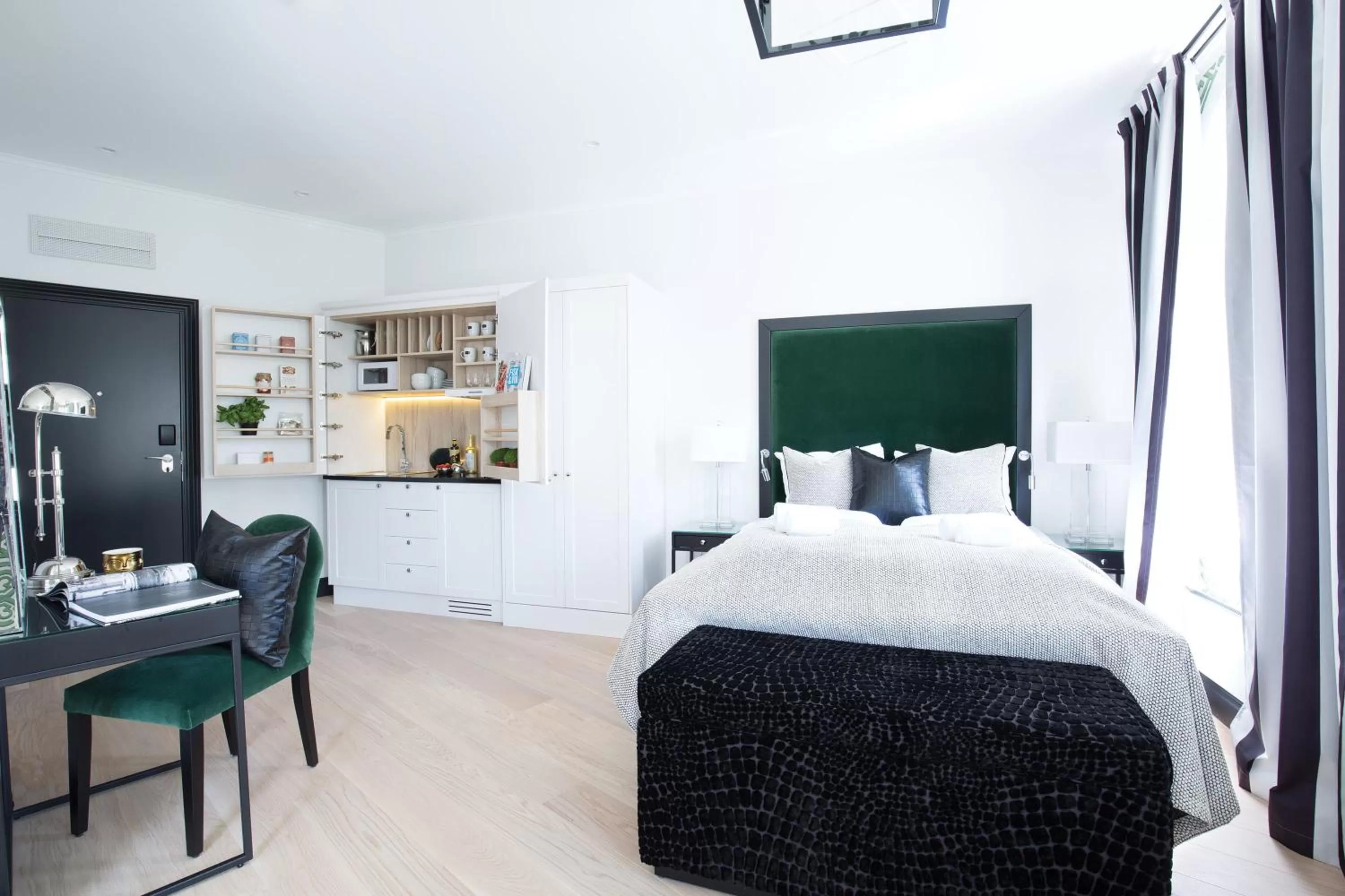 Photo of the whole room, Bed in Frogner House - Bygdøy Allé