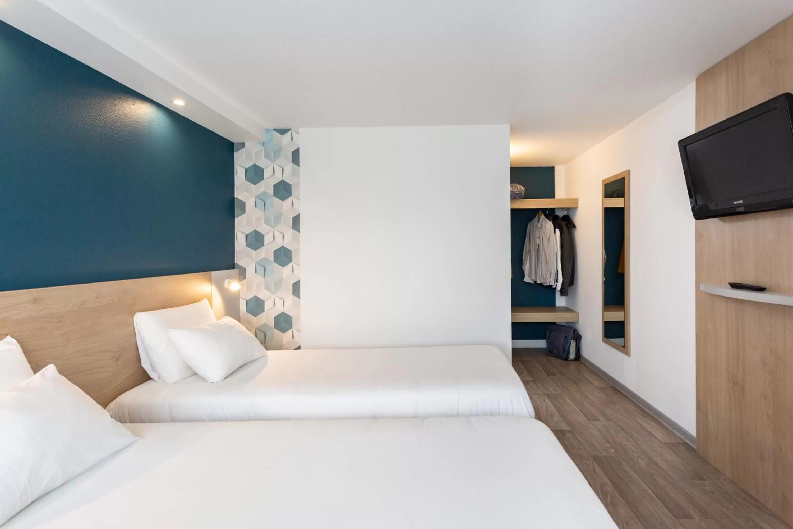 Bed in KYRIAD Issoudun