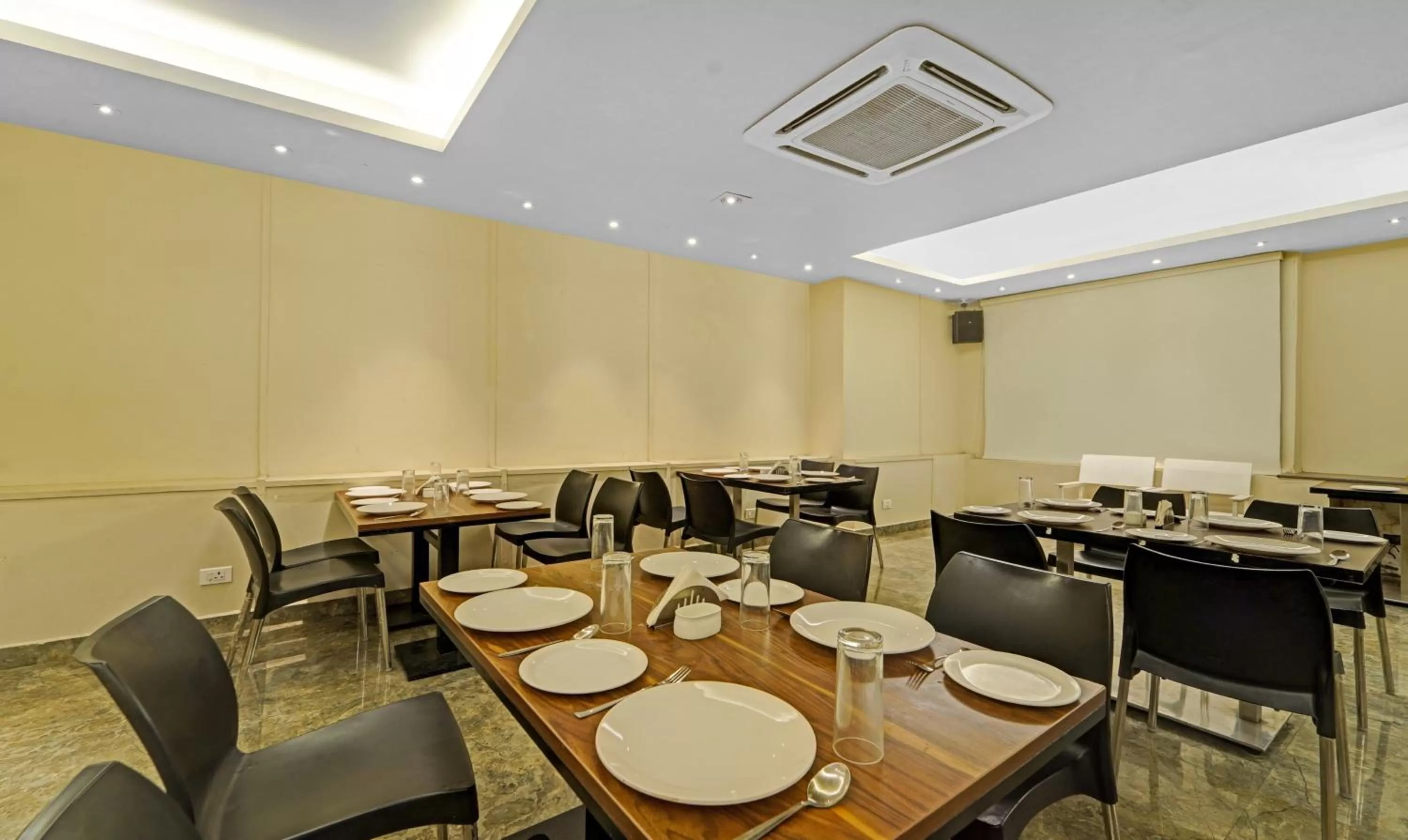Restaurant/Places to Eat in Upar Hotels Cinecity Kodambakkam RAGHAVENDRA MANDAPAM