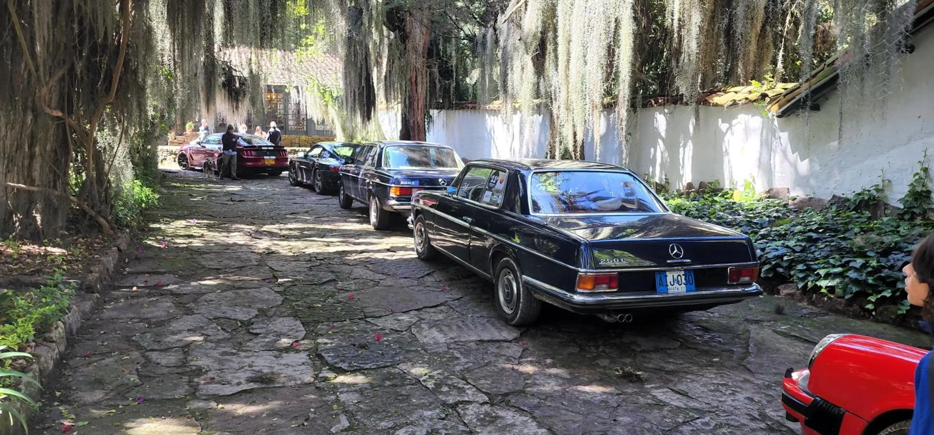Parking in Hotel Hacienda Suescún