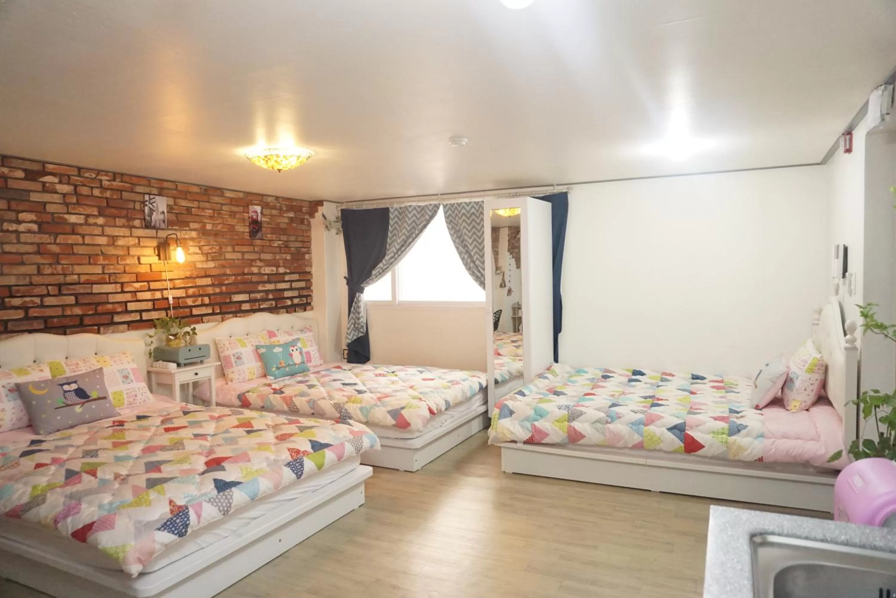 Family Studio in Residence Unicorn