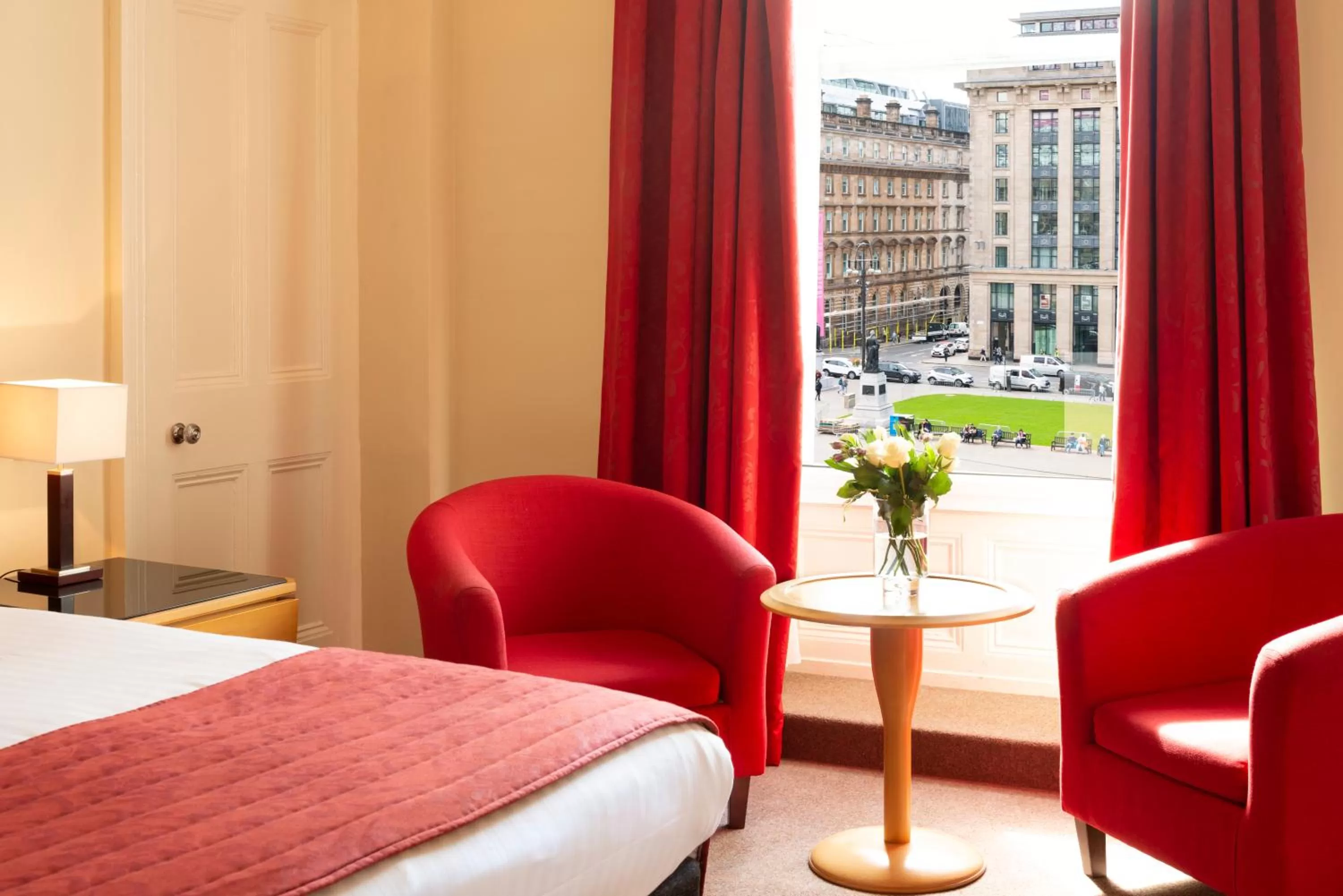 Bed in Millennium Hotel Glasgow