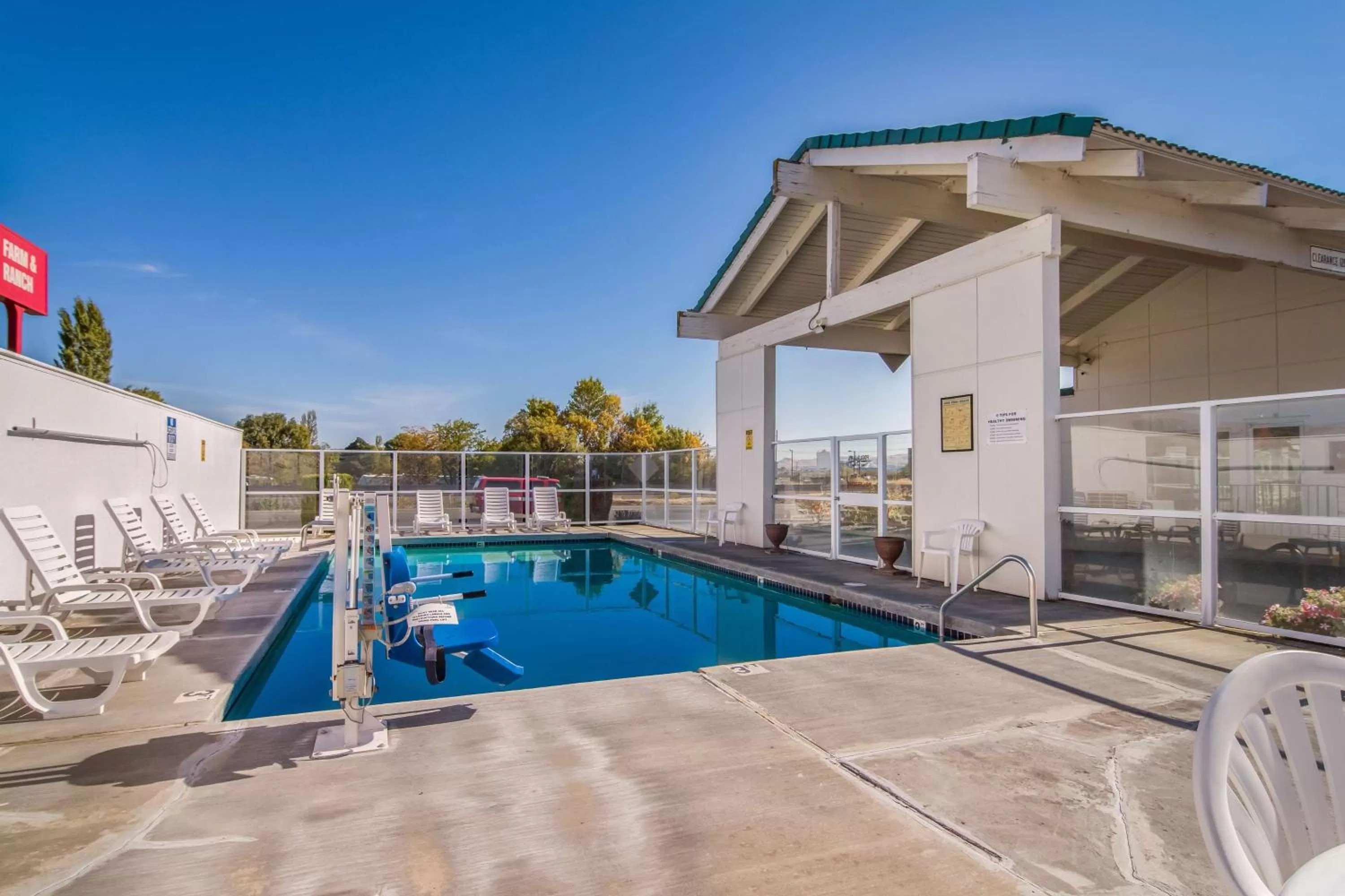 On site in Motel 6-The Dalles, OR