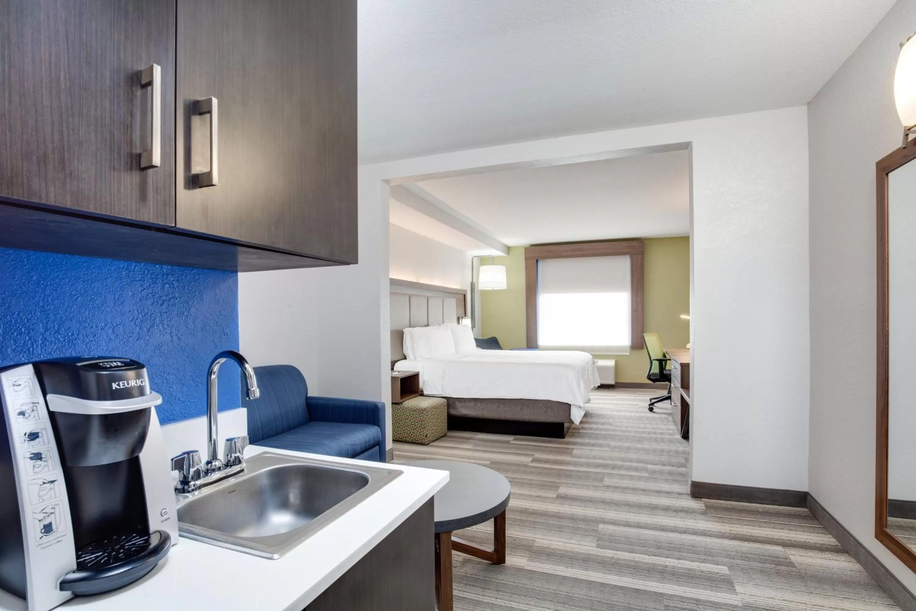 Bedroom, Bed in Holiday Inn Express Hotel & Suites Clewiston by IHG