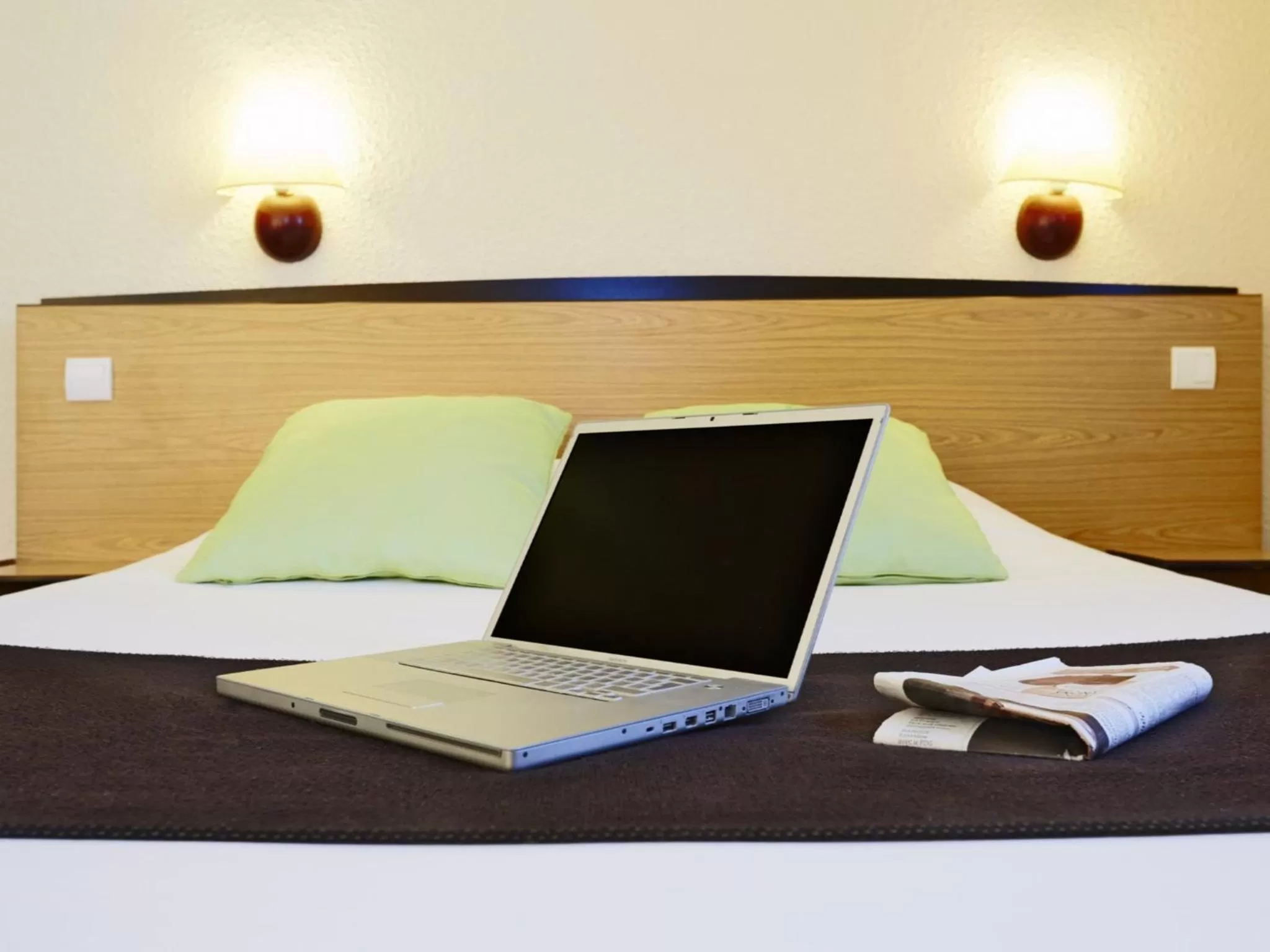 TV and multimedia, Bed in Campanile Dijon Centre - Gare