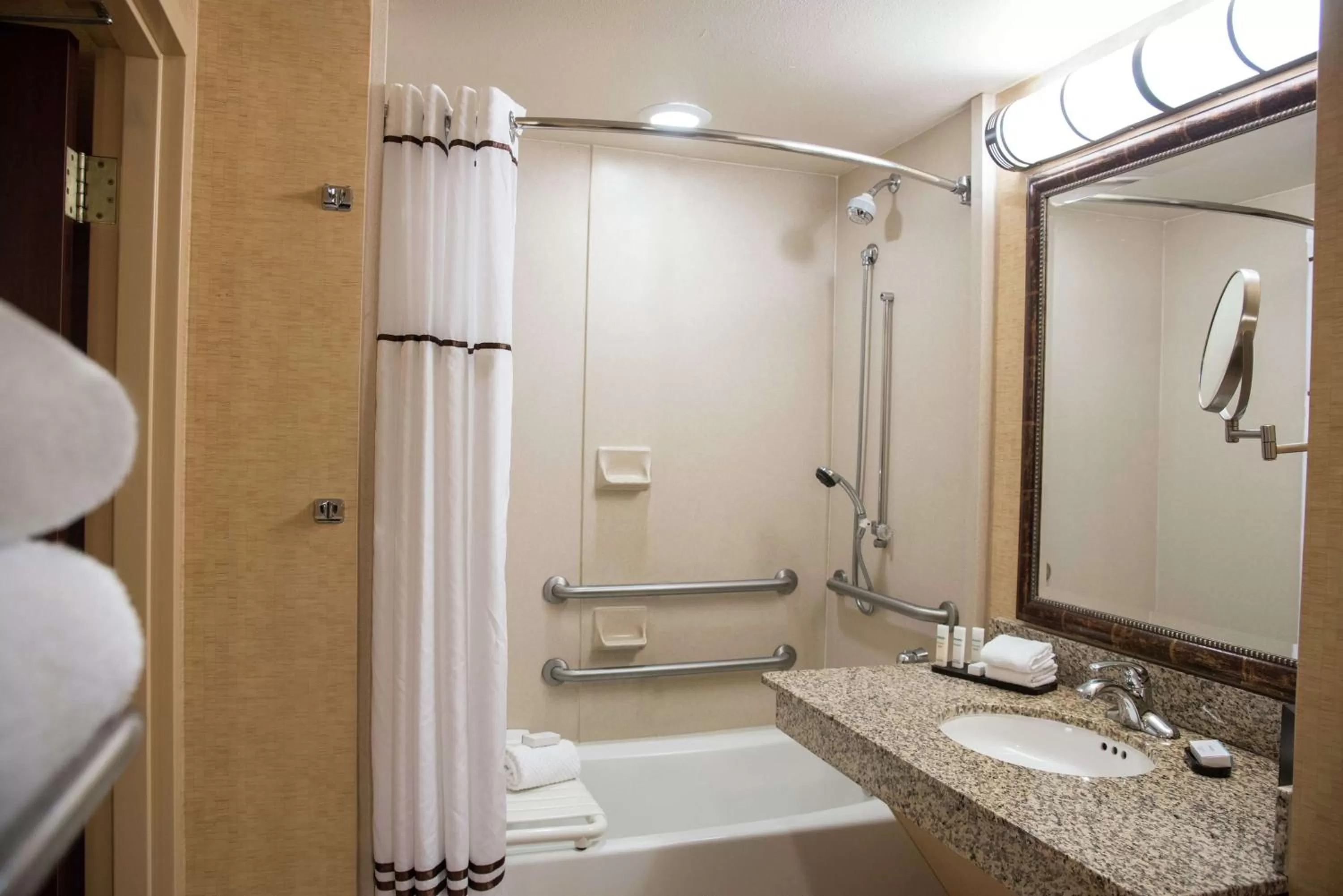 Bathroom in Embassy Suites by Hilton Charlotte Concord Golf Resort & Spa