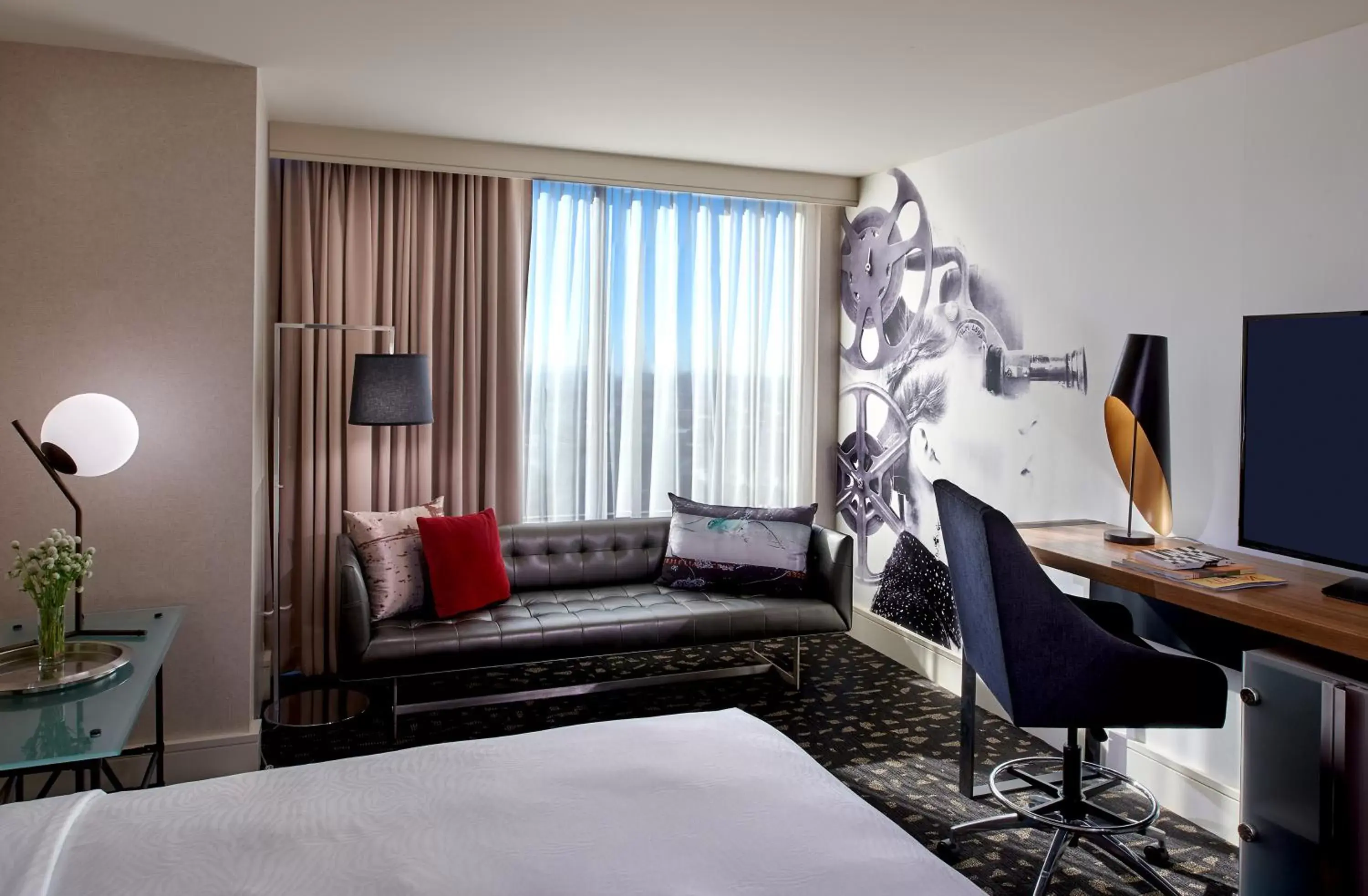 Essential King Room with Beverly Hills View in Kimpton Hotel Palomar Los Angeles Beverly Hills by IHG Essential King Room with Beverly Hills View in Kimpton Hotel Palomar Los Angeles Beverly Hills by IHG