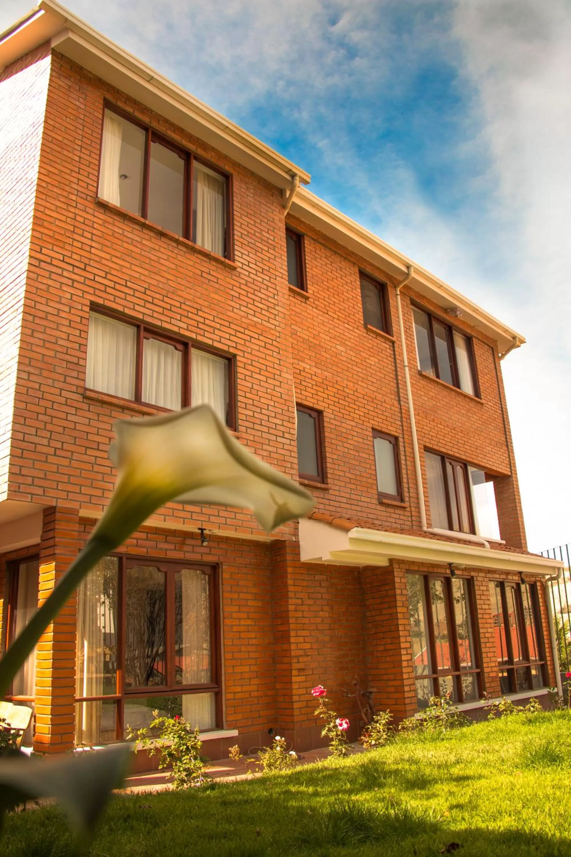 Facade/entrance in Qhini Hotel Boutique