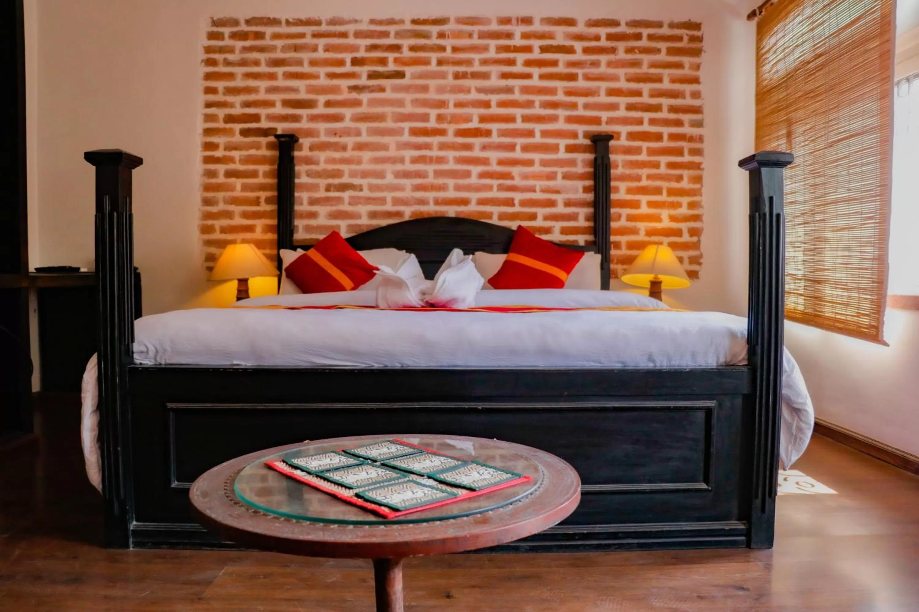 Bed in Hotel ThorongLa Thamel