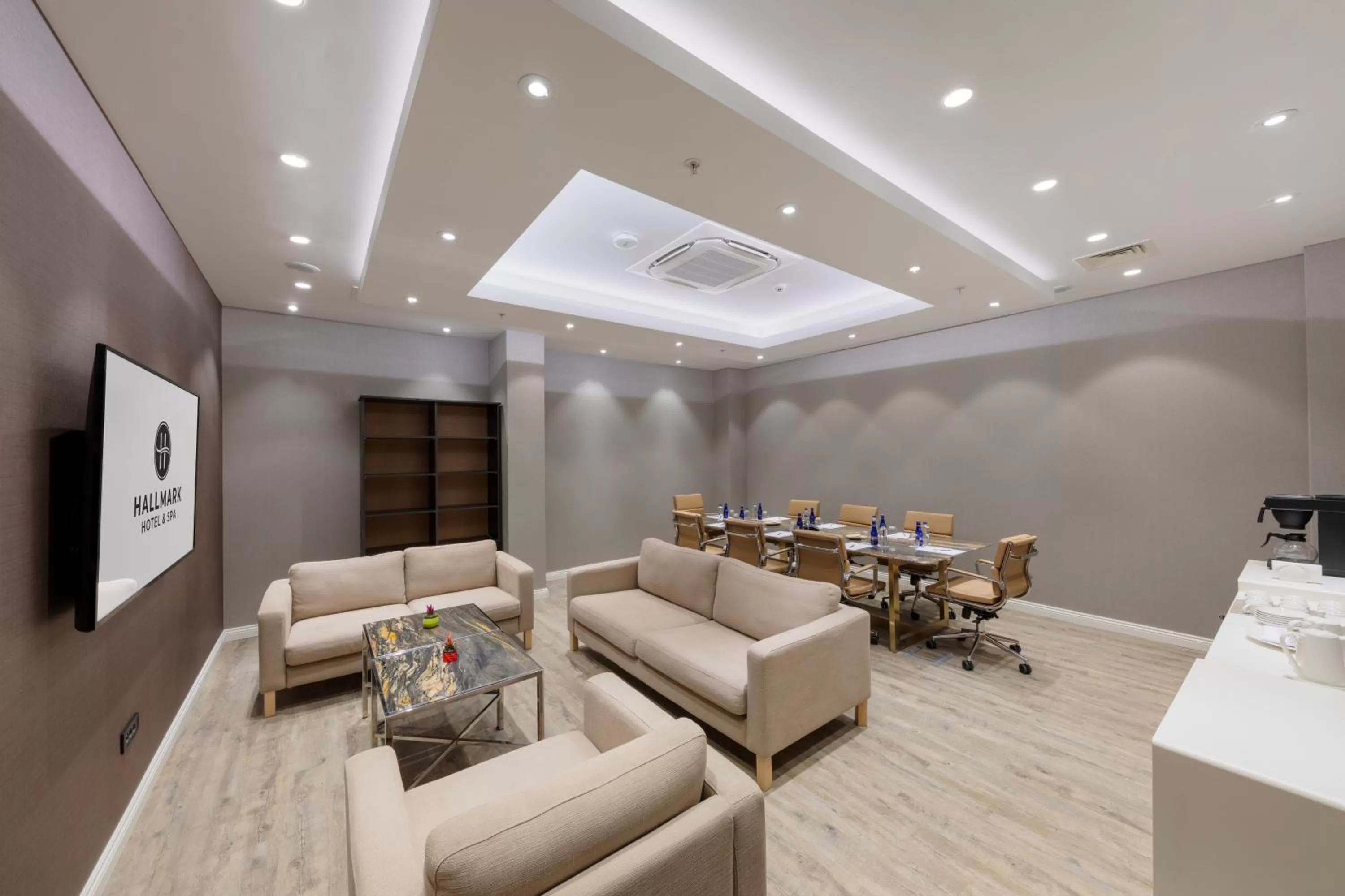 Seating area in Hallmark Hotel & SPA Istanbul