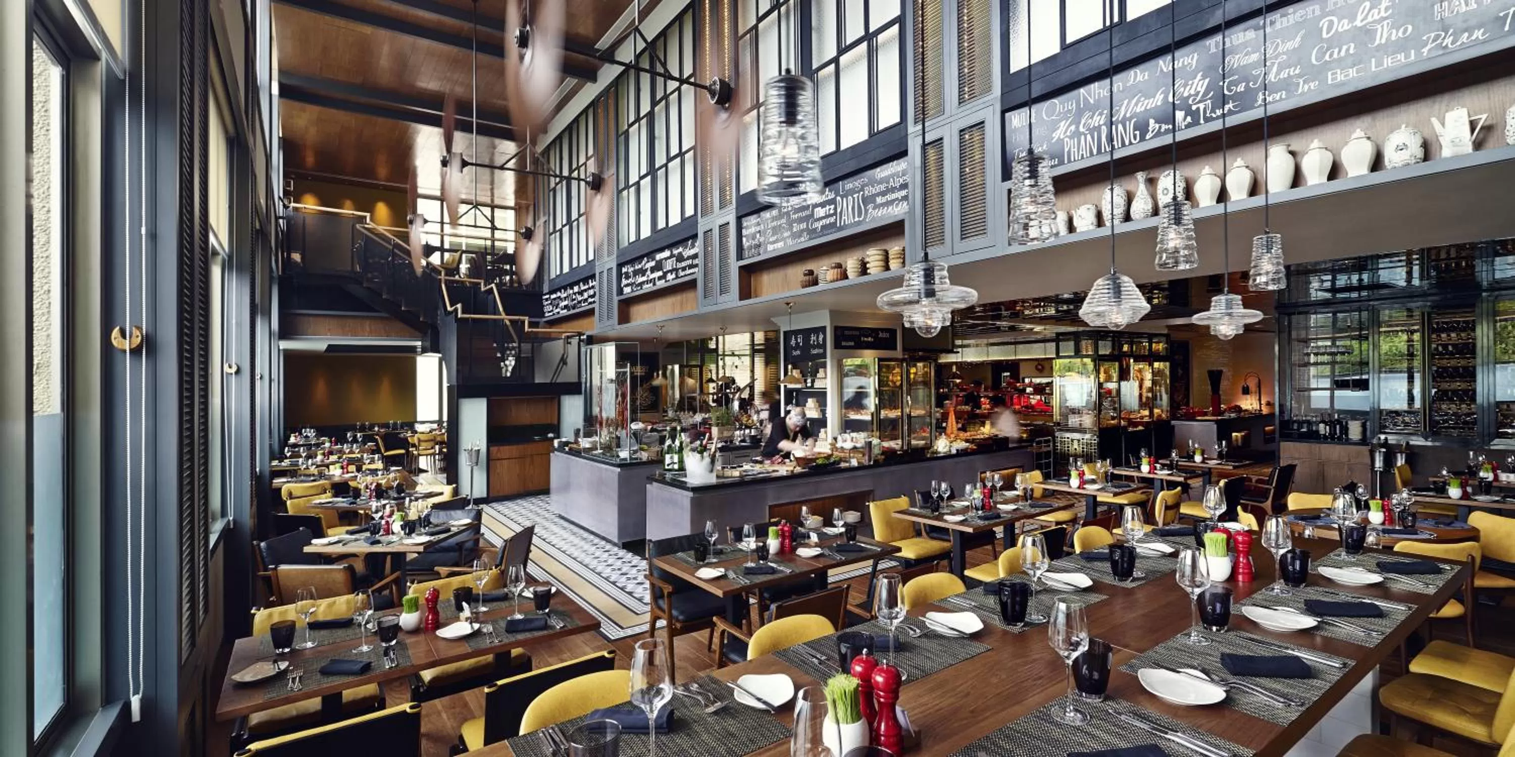 Meals in Sofitel Saigon Plaza