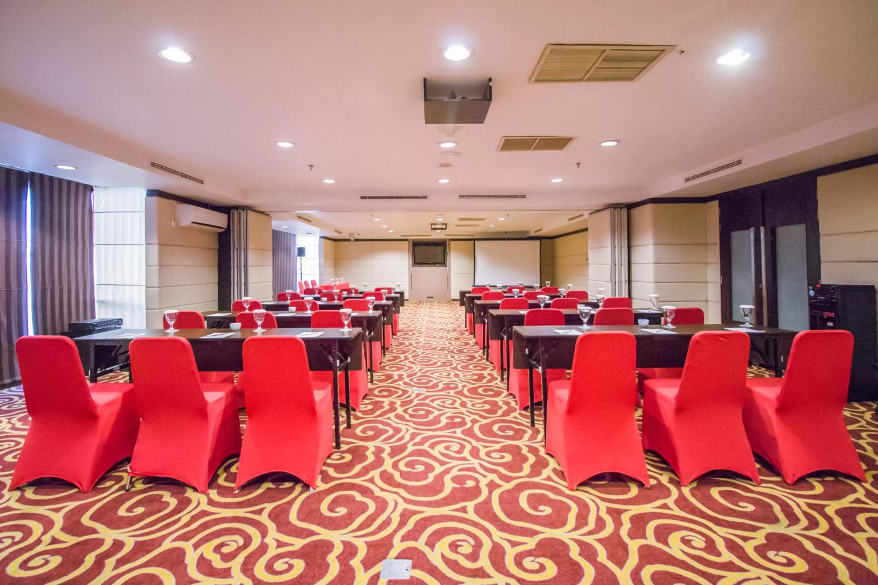 Business facilities in Mercure Pontianak City Center
