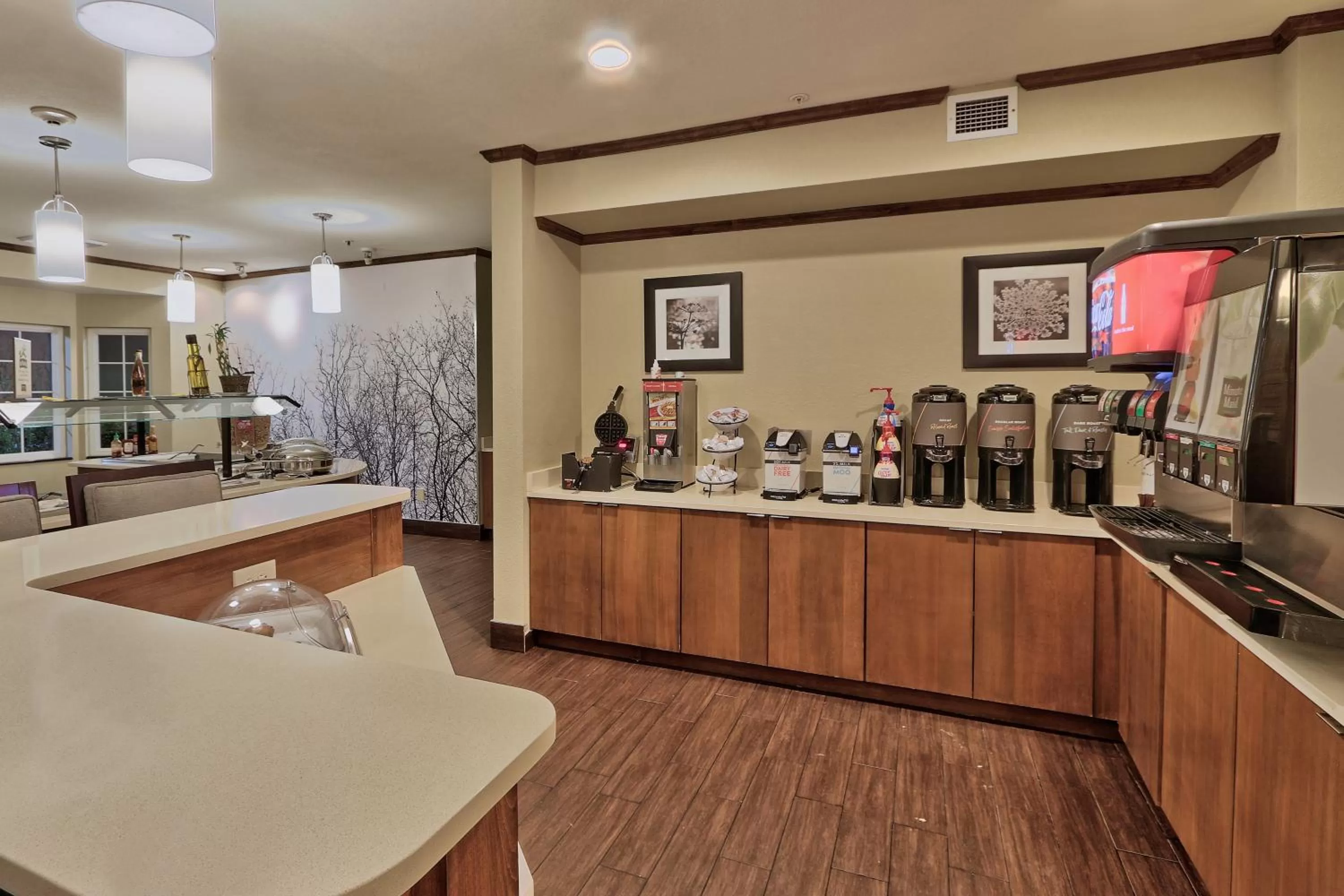 Restaurant/places to eat in Staybridge Suites Albuquerque North by IHG