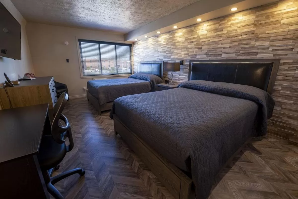 Bed in Travelodge by Wyndham Drummondville