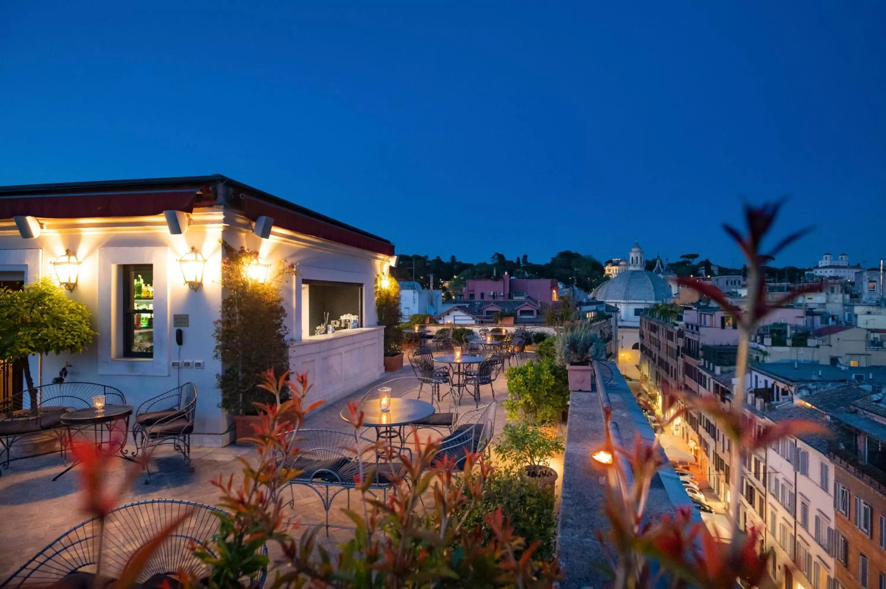 Property building in Hotel Locarno