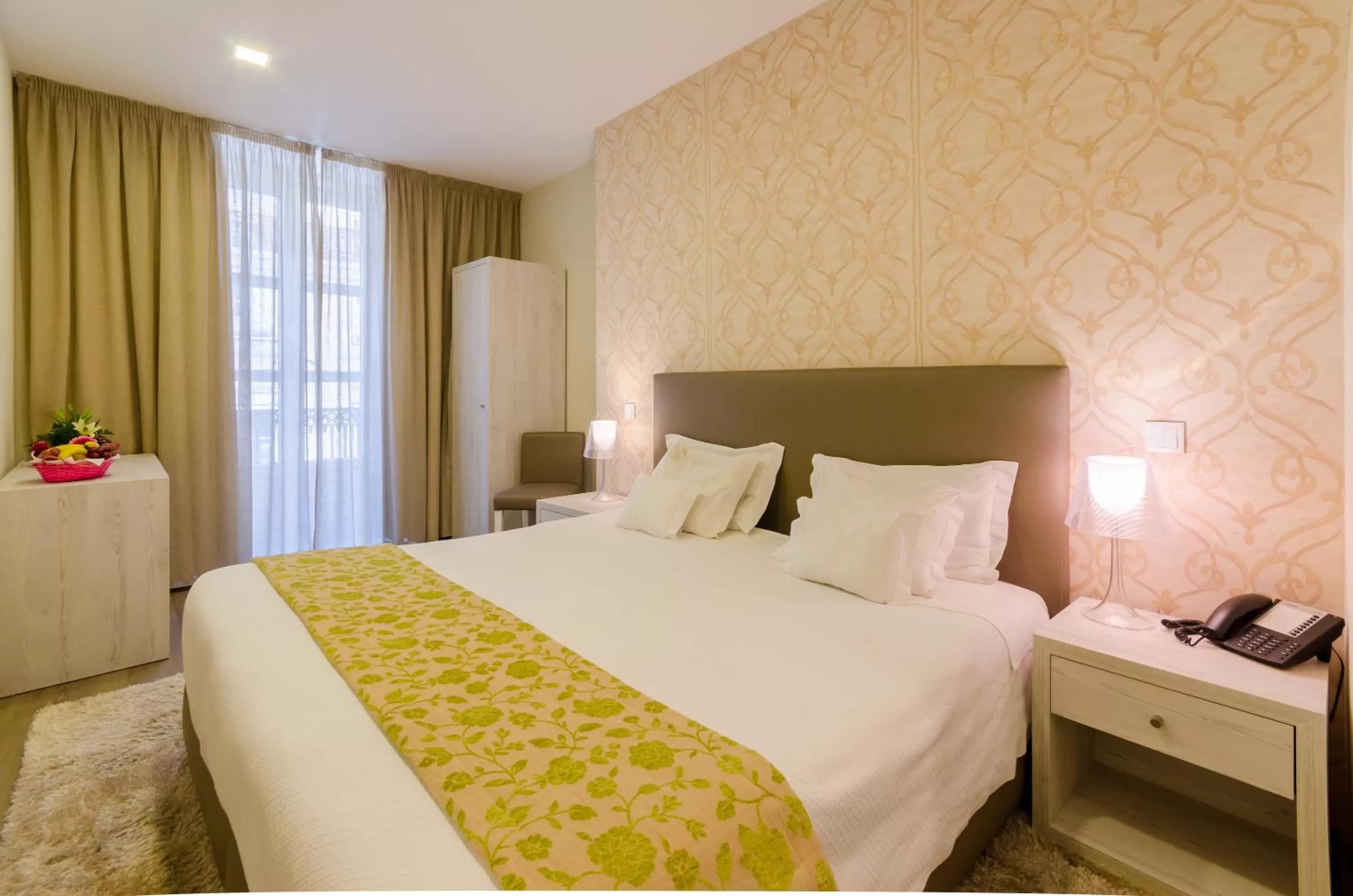 Bedroom, Bed in Hotel Borges Chiado