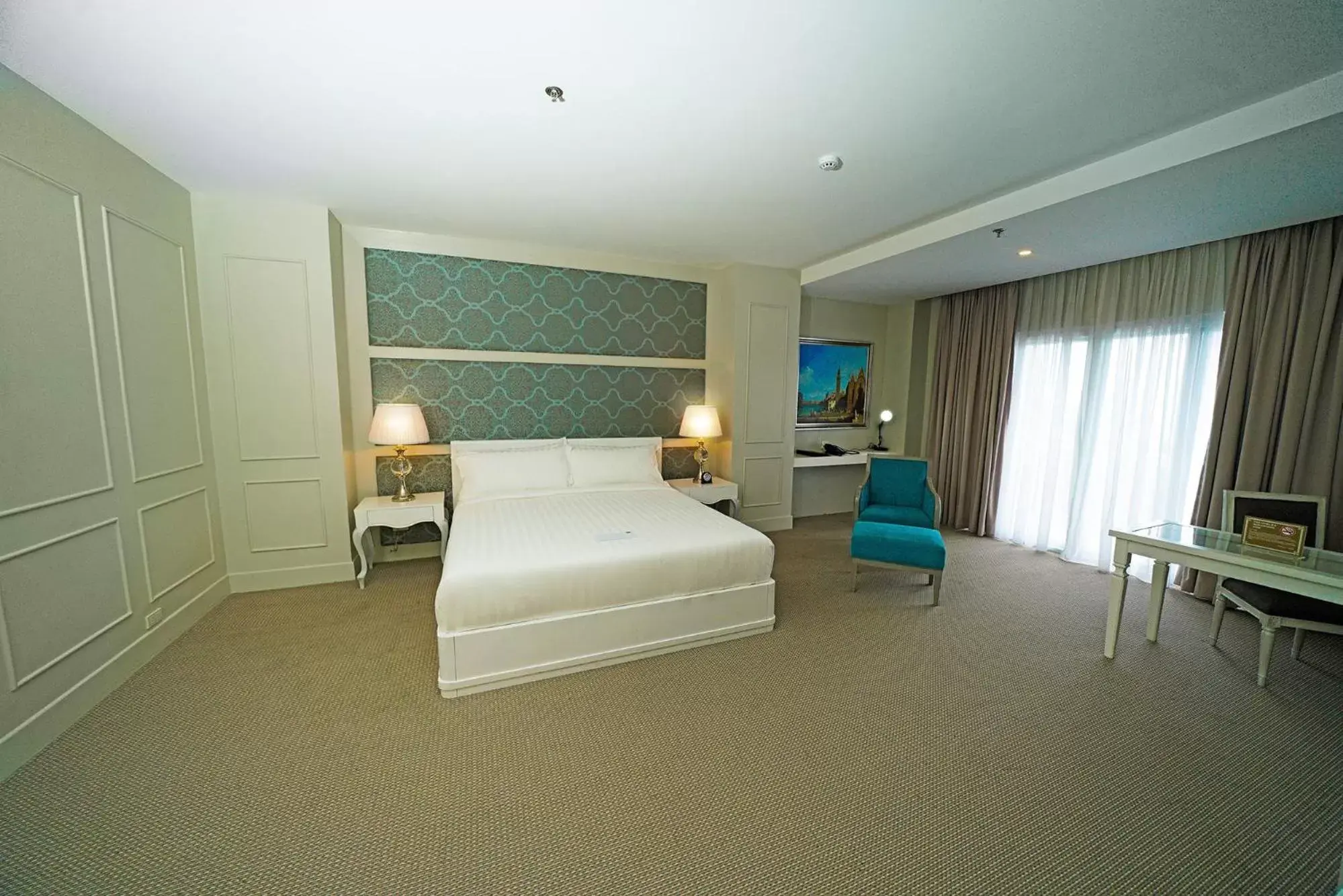 Royal Suite in Hotel Carlito Tagaytay Royal Suite in Hotel Carlito Tagaytay