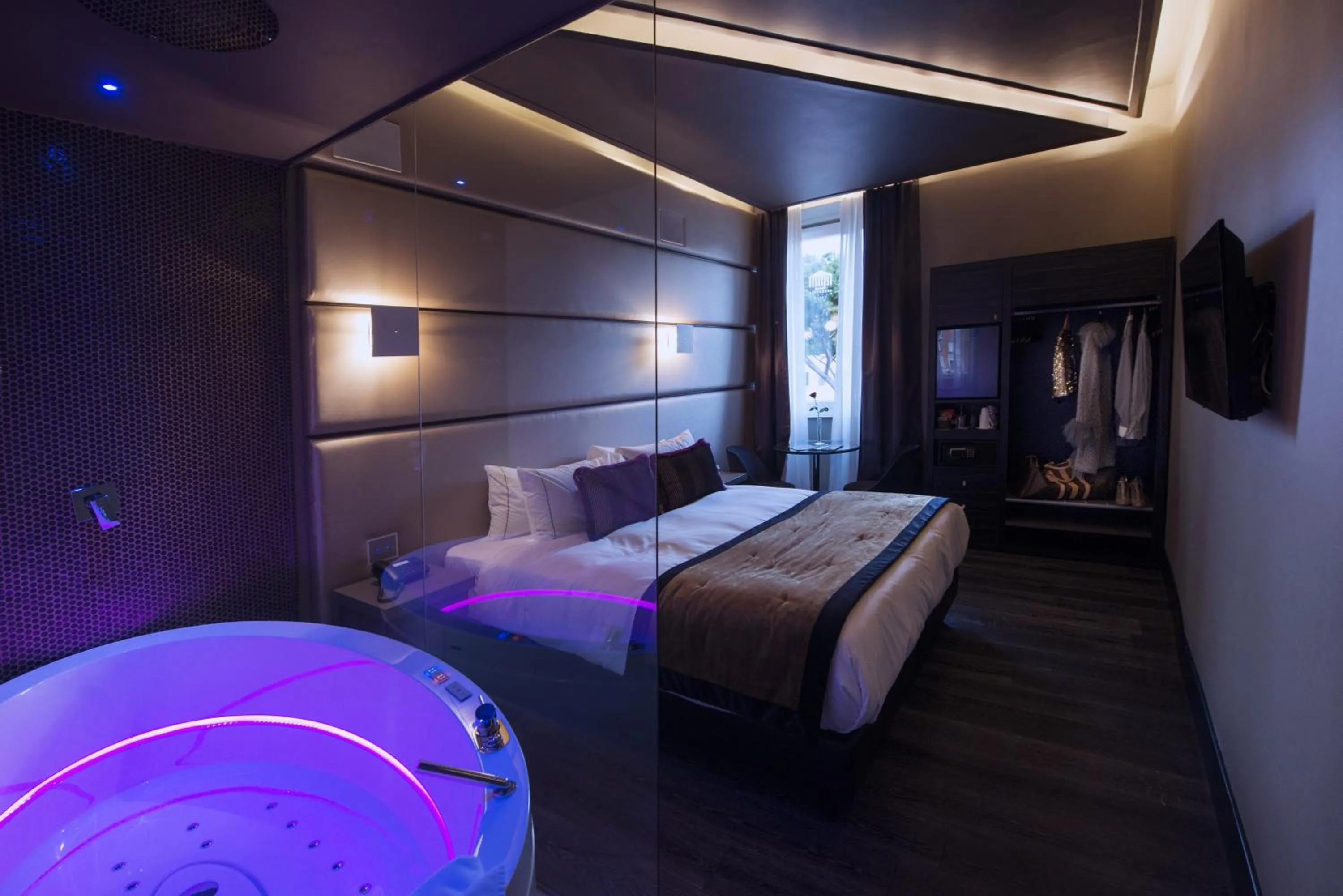 Bed in Torre Argentina Relais - Residenze di Charme