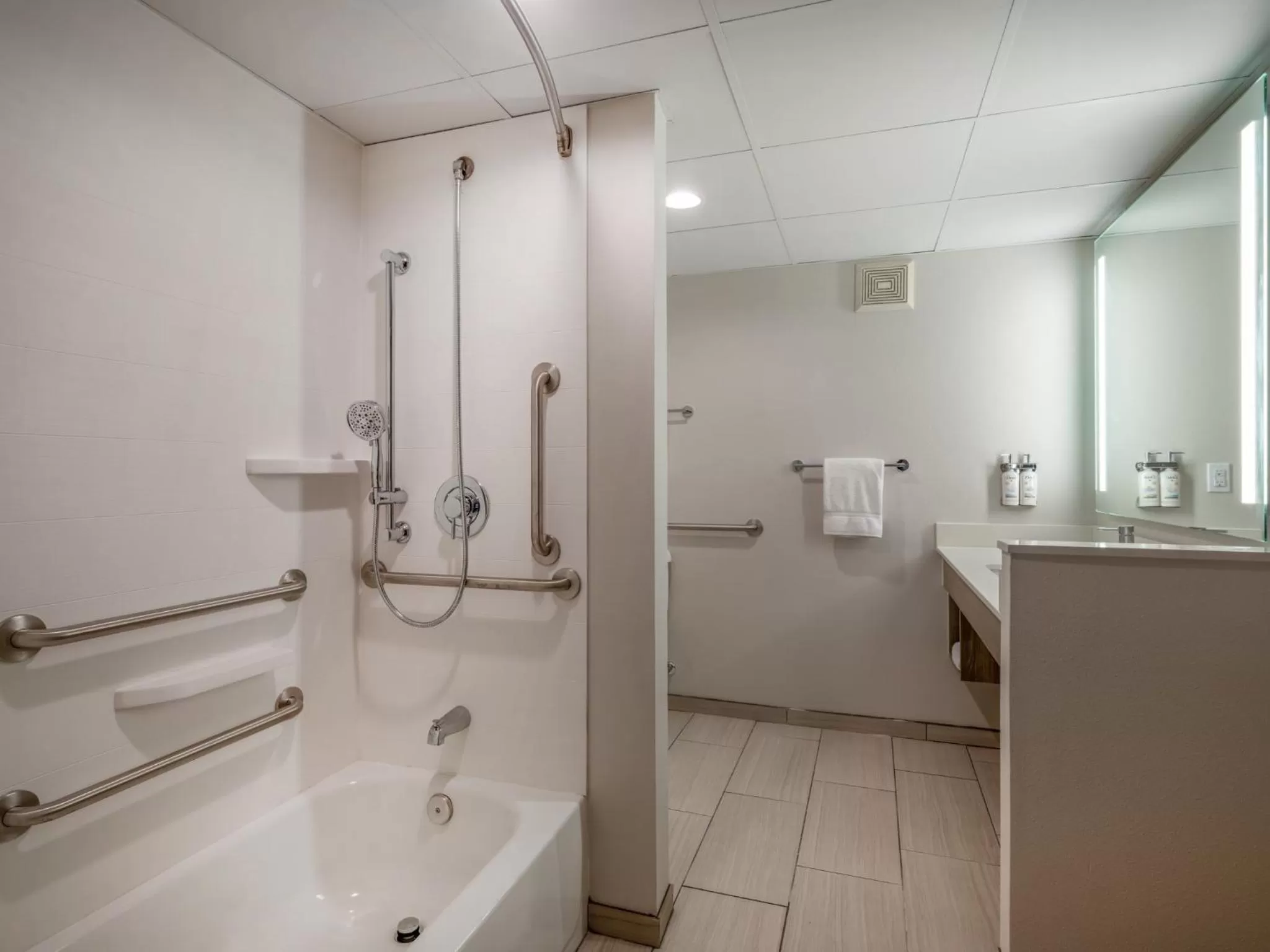 Bathroom in Holiday Inn Express & Suites Greensboro - I-40 atWendover by IHG