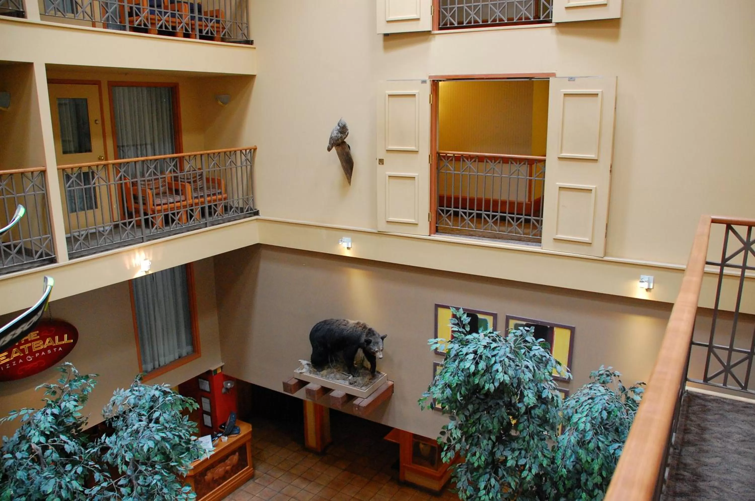 Lobby or reception in Banff Ptarmigan Inn