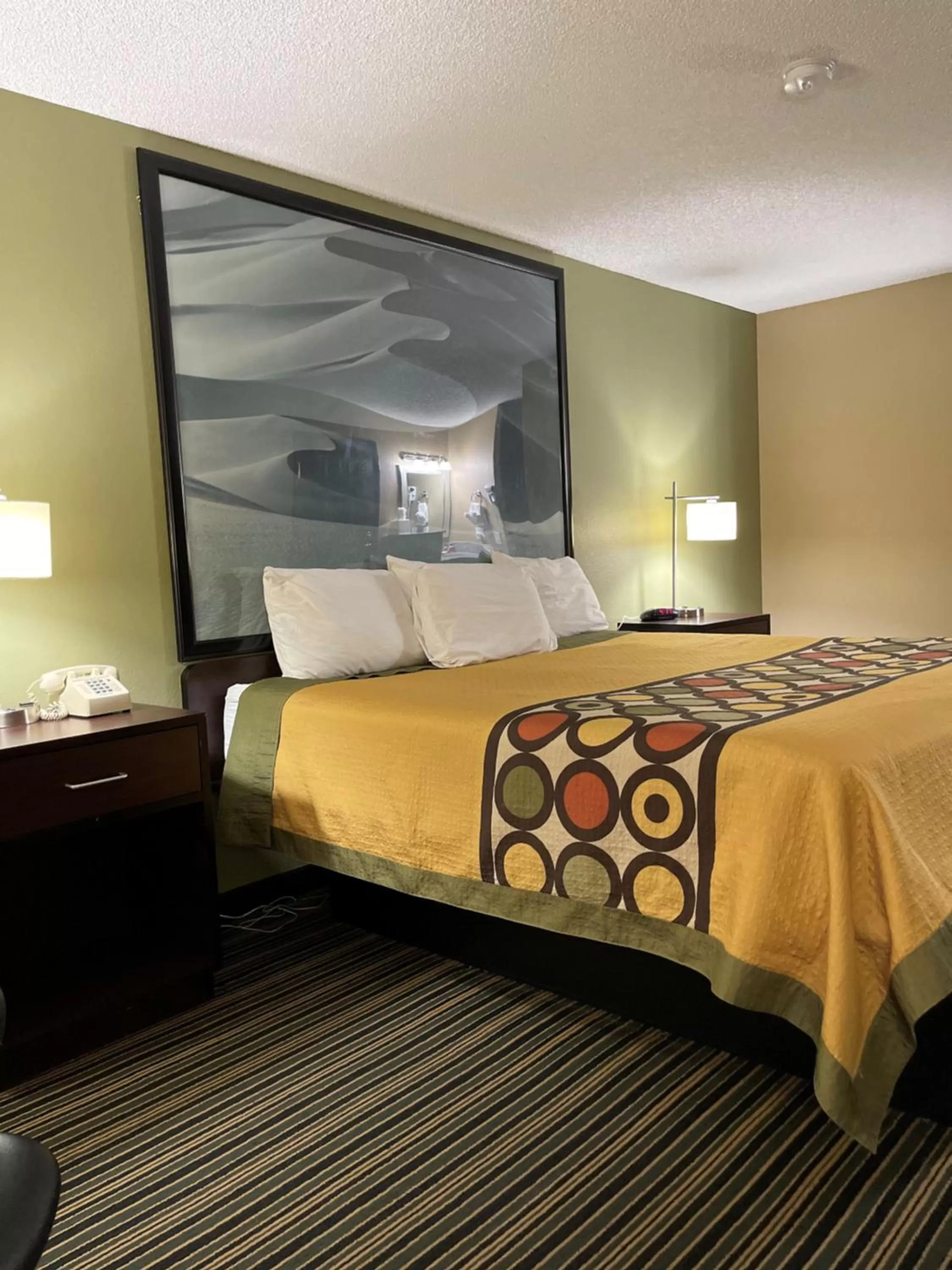 Bedroom, Bed in Super 8 by Wyndham Casa Grande