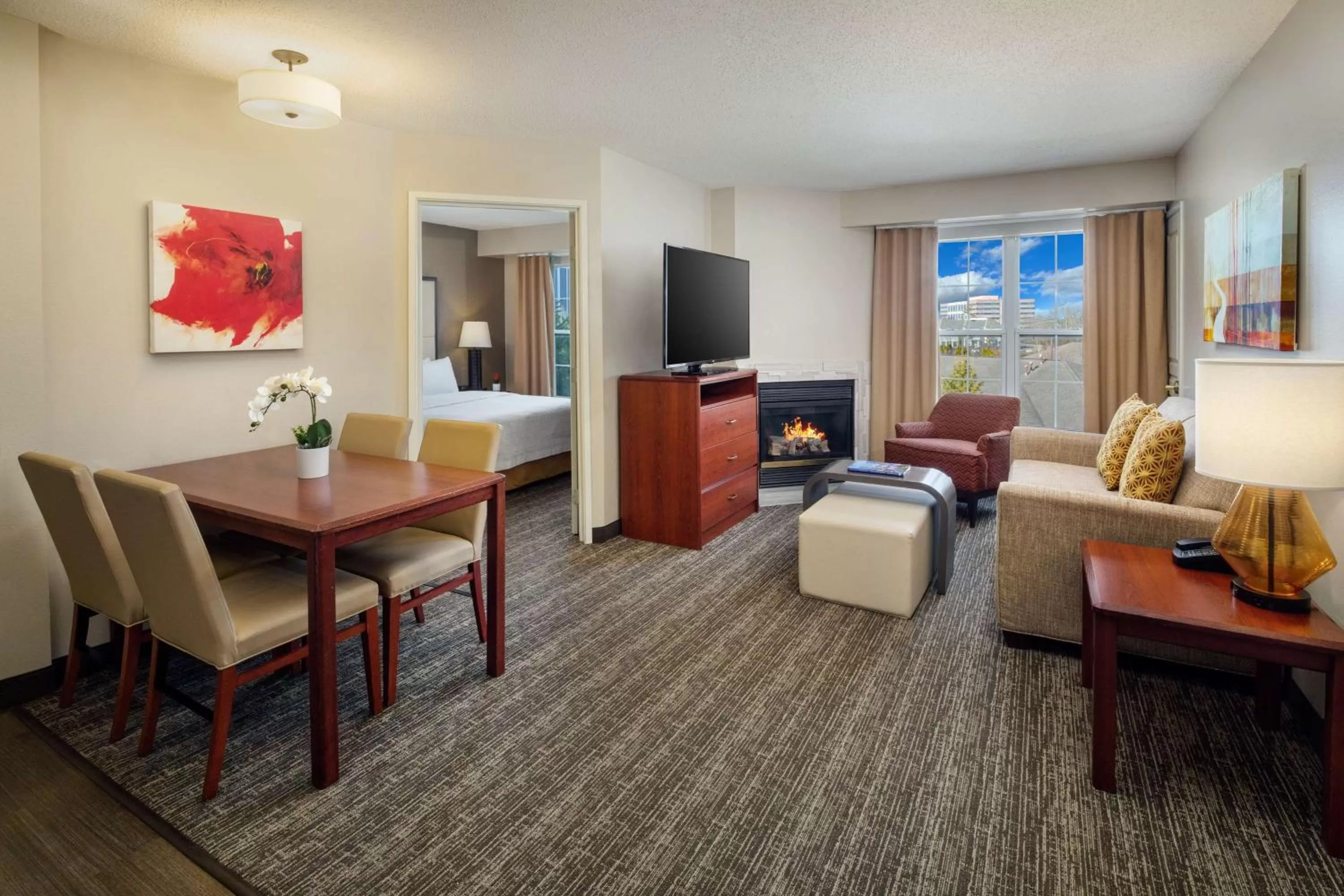Living room in Homewood Suites by Hilton Columbus-Dublin