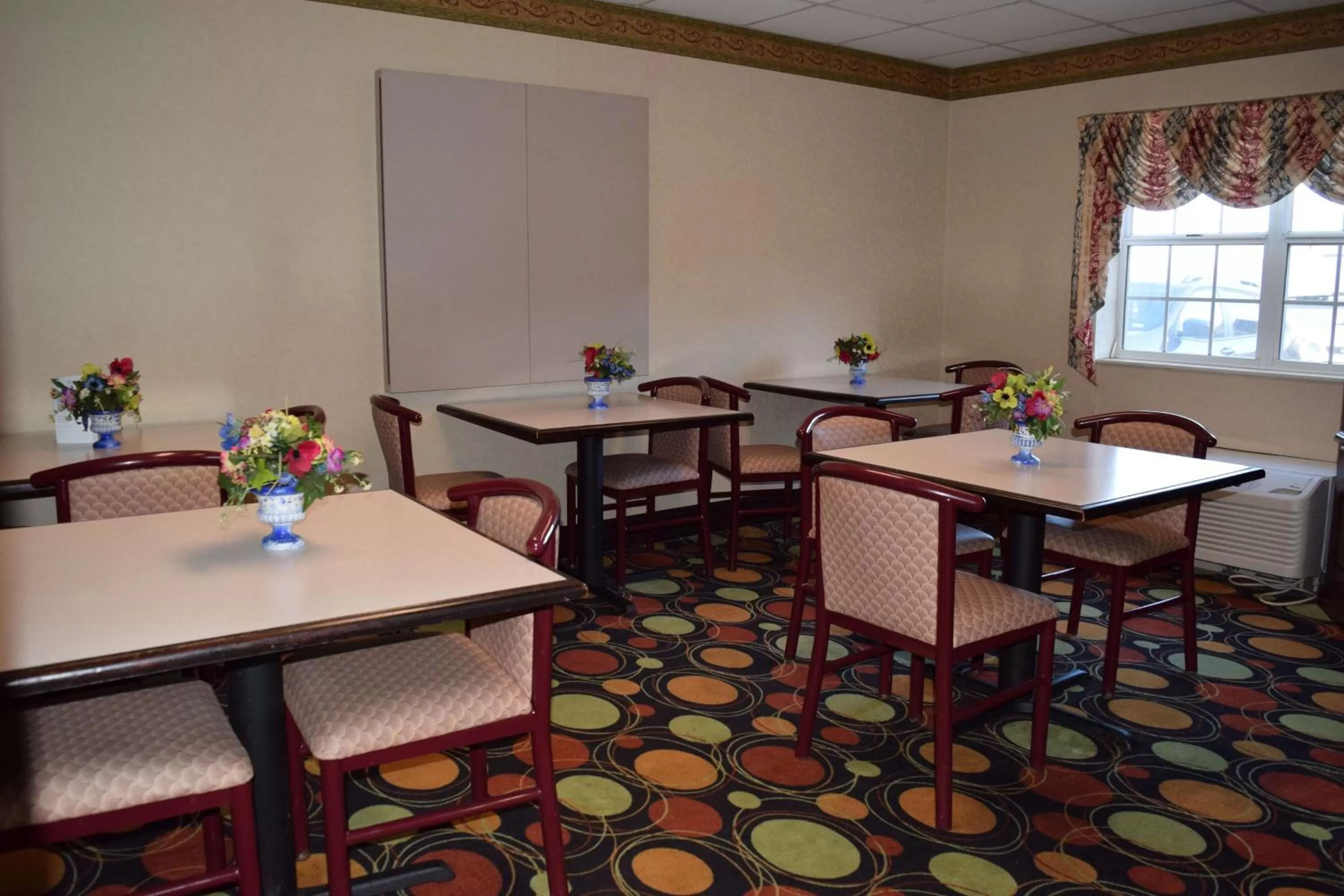 Restaurant/places to eat in Microtel Inn & Suites by Wyndham Rock Hill/Charlotte Area