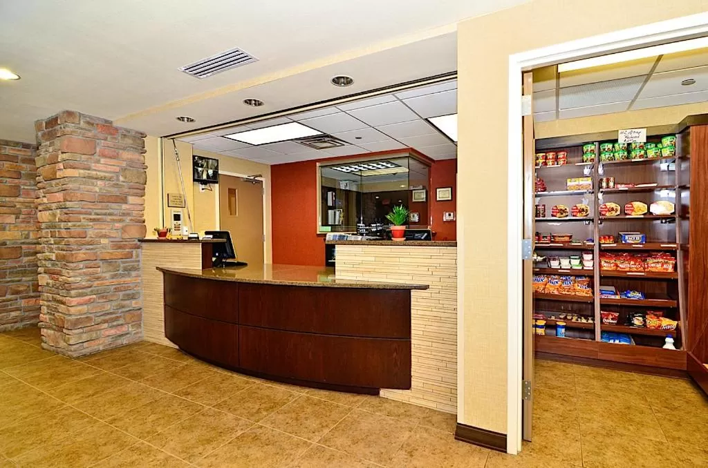 Lobby or reception in Hawthorn Extended Stay by Wyndham Dickinson