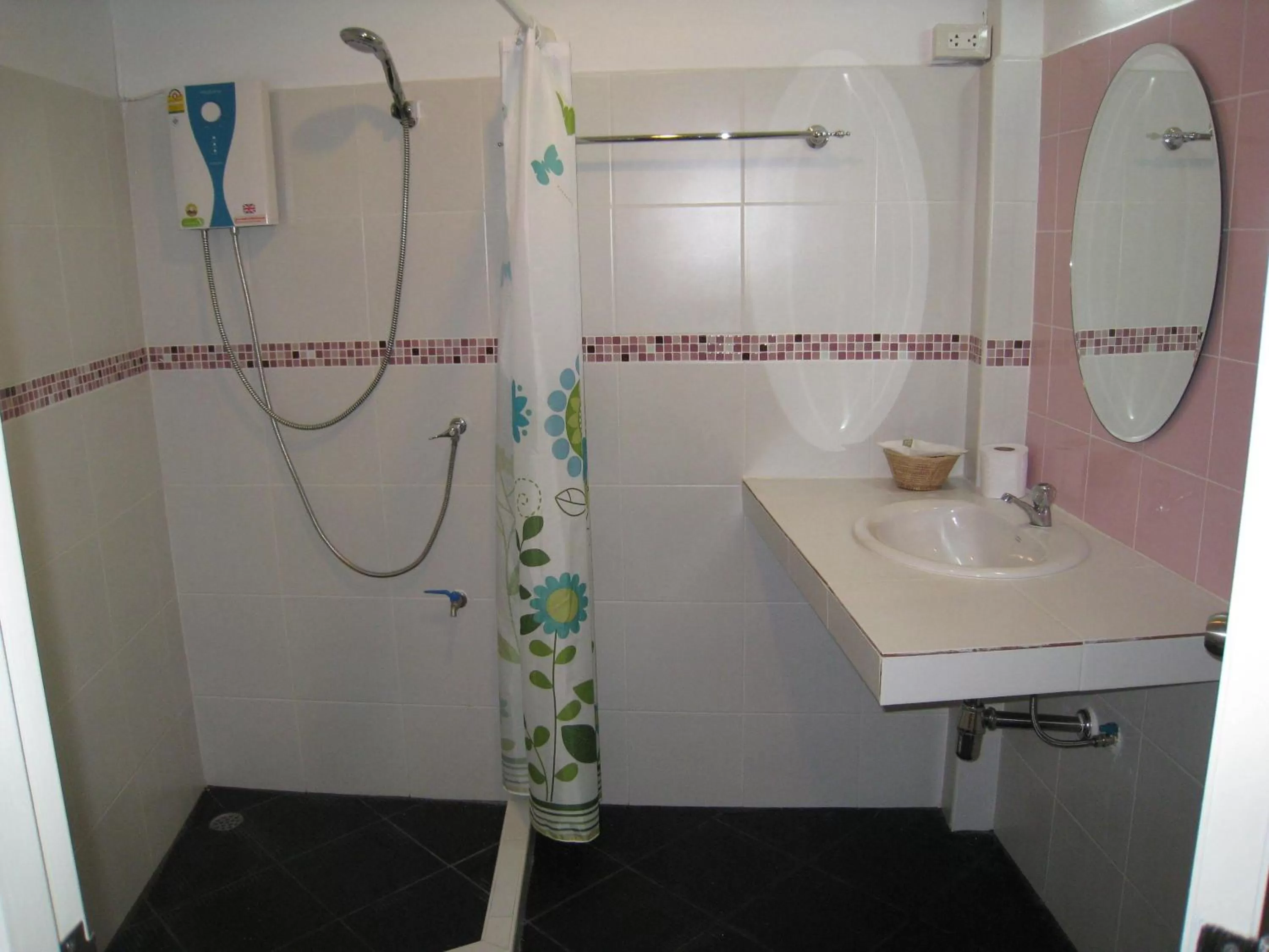 Bathroom in Baan Glang Soi