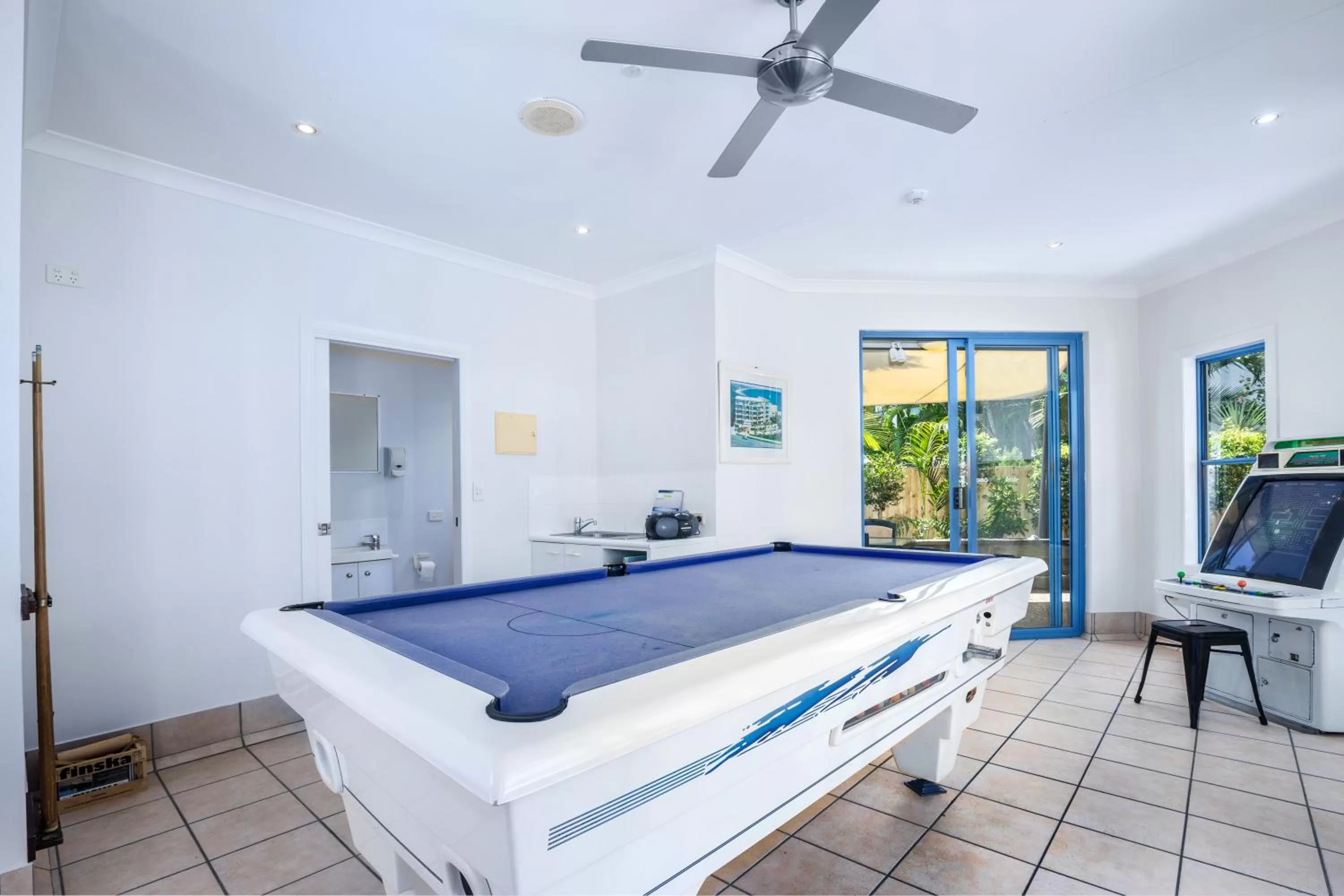 Billiard in Alexandra on the Pacific