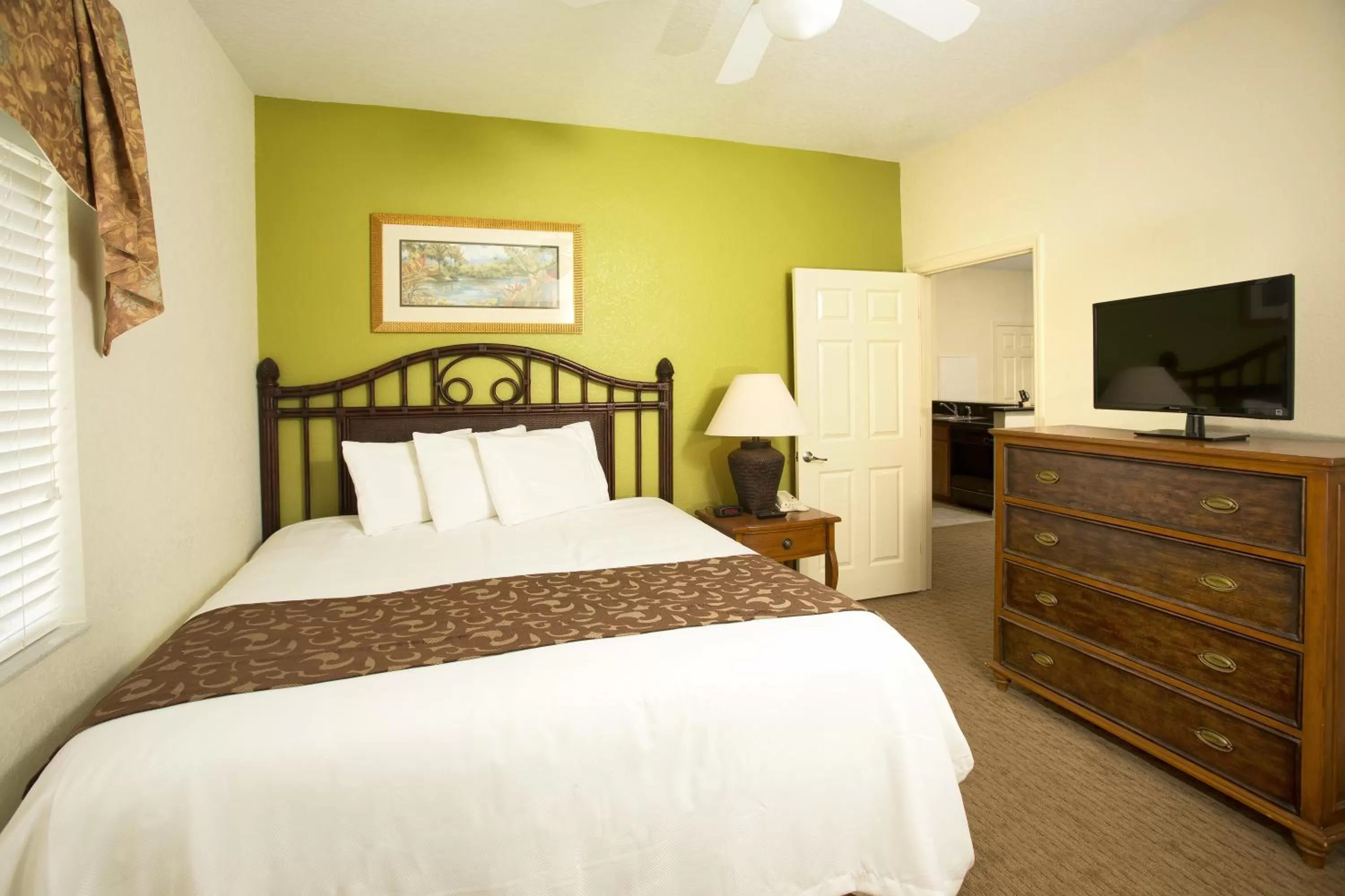 Bedroom, Bed in Lake Buena Vista Resort Village and Spa, Near Disney