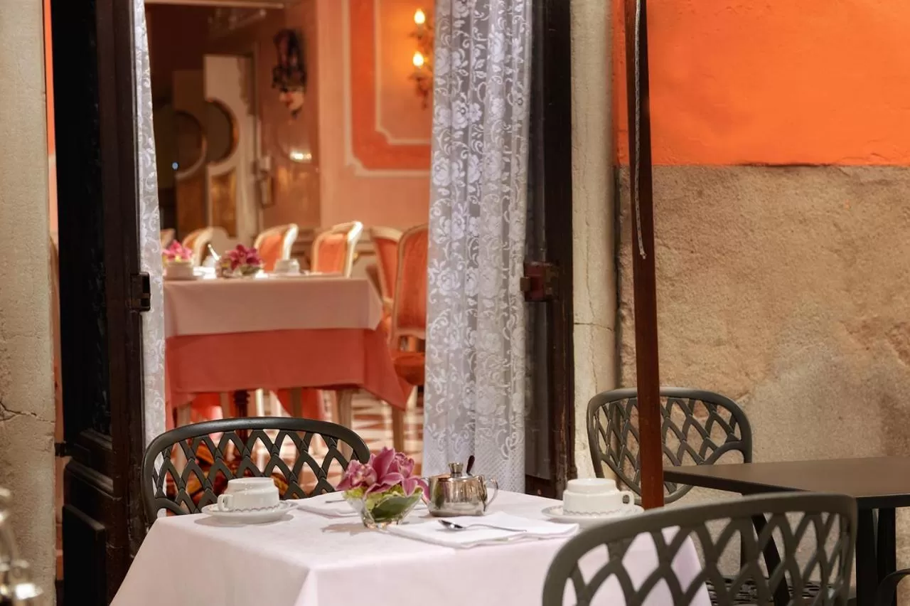 Restaurant/places to eat in Hotel Canaletto