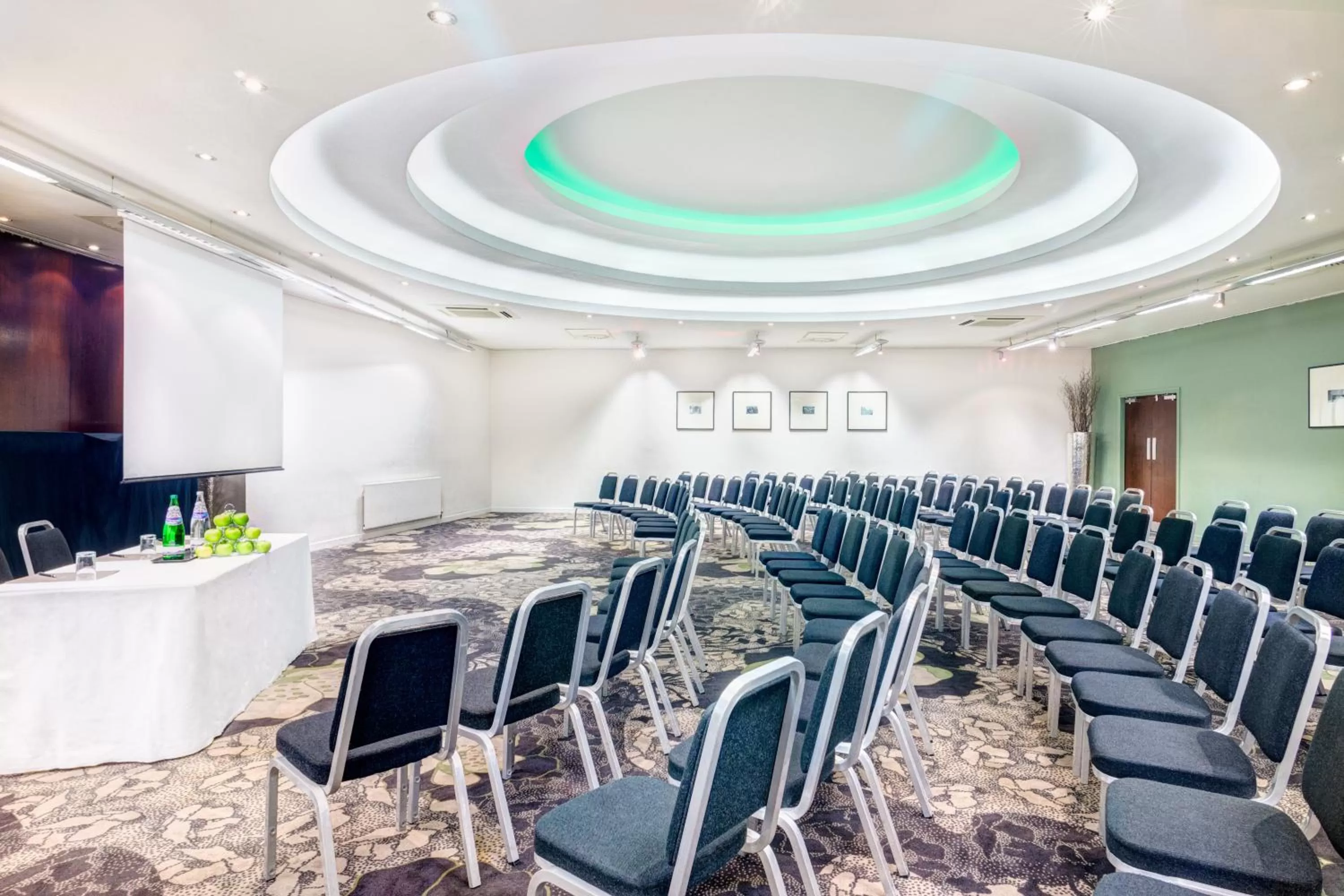 Banquet/Function facilities in Apex Grassmarket Hotel