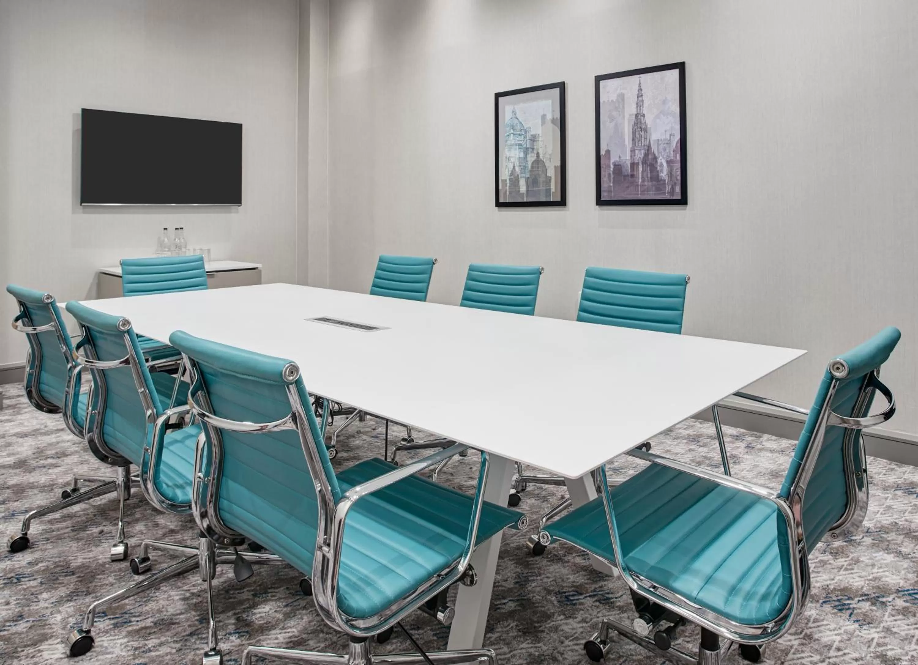 Meeting/conference room in Leonardo Royal Hotel Oxford