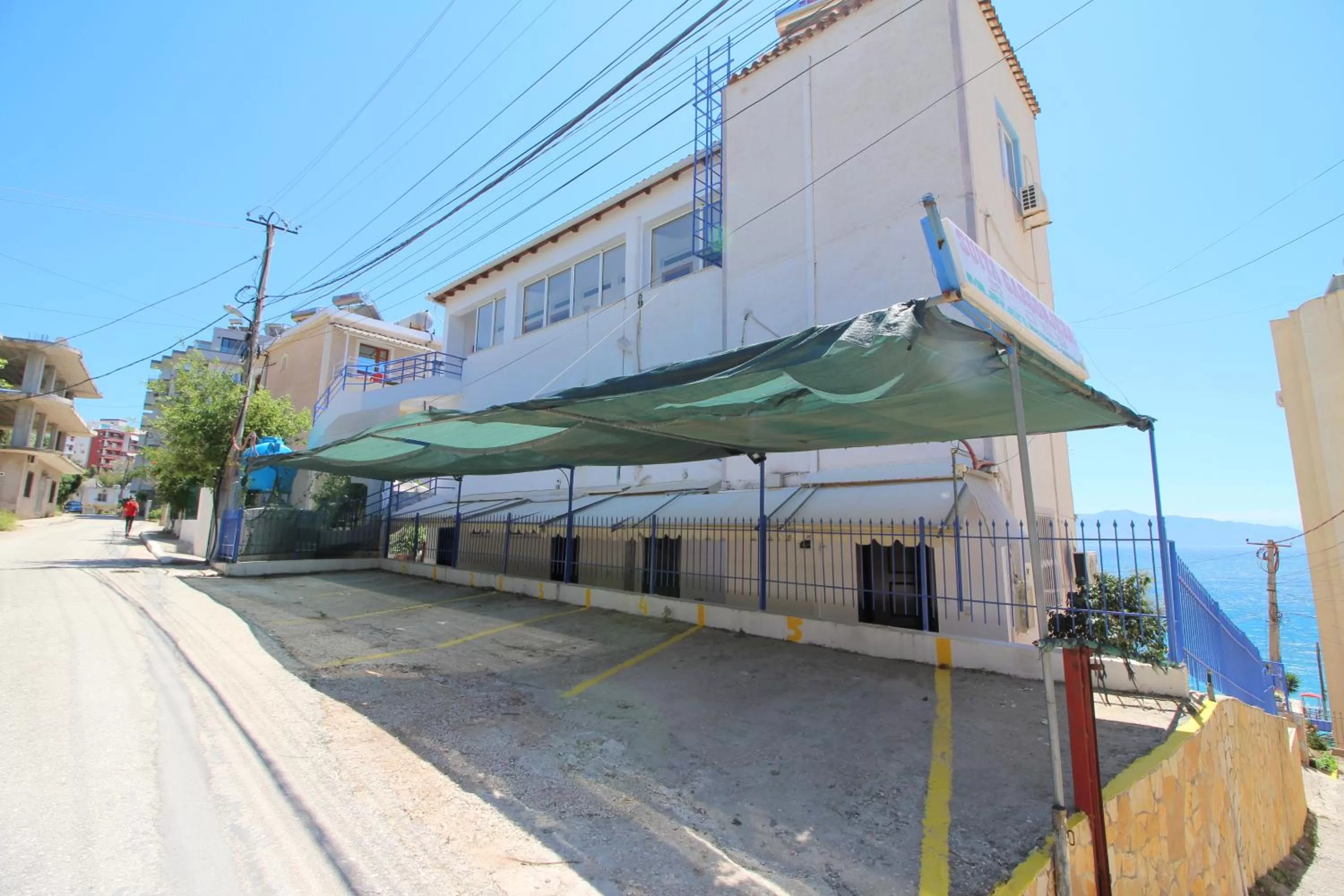 Parking in Murati Suites Sarandë