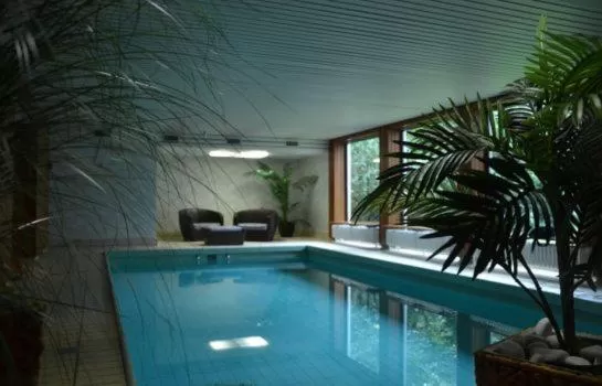 Swimming pool in Montana Landhotel Gummersbach-Nord