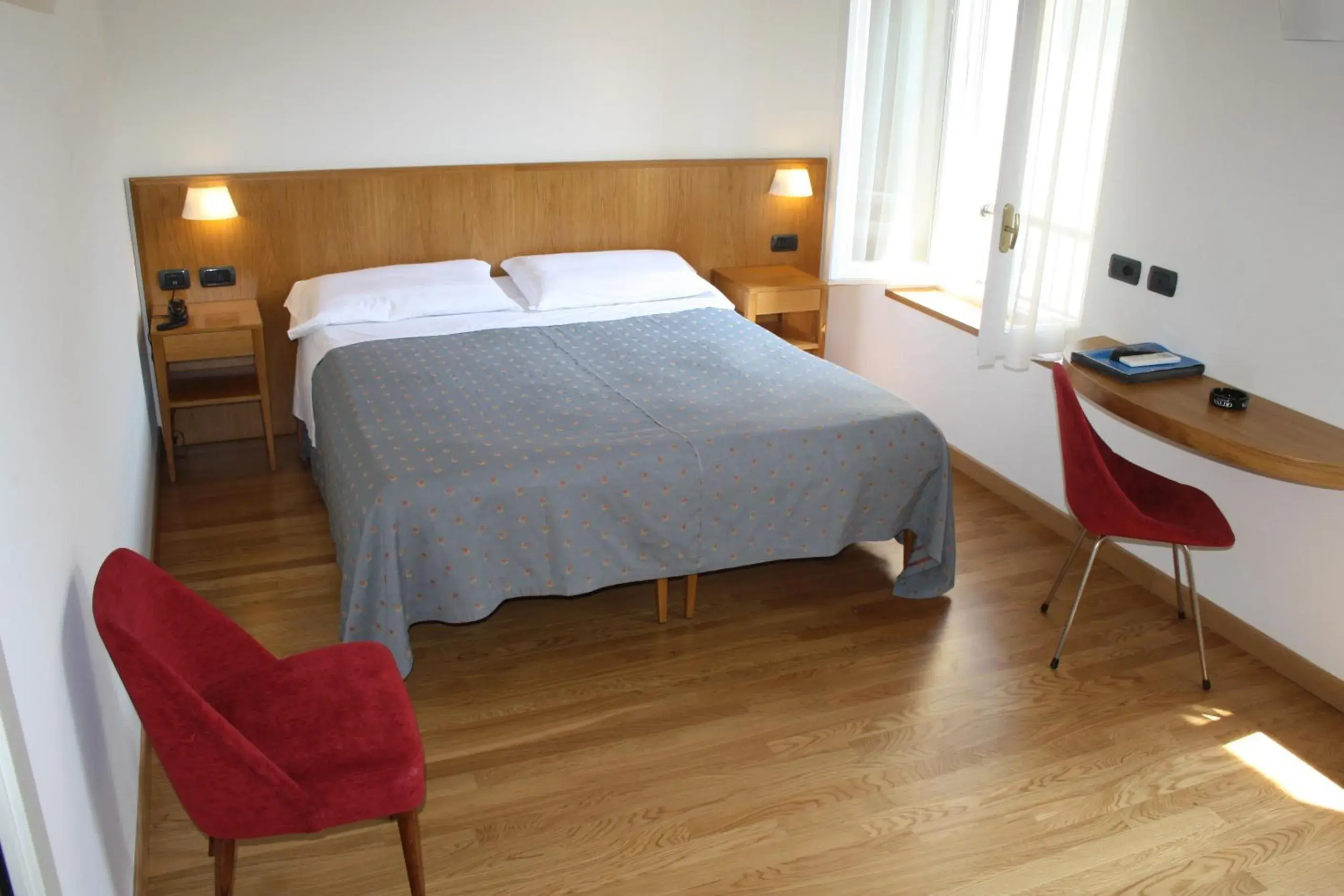 Classic Double or Twin Room in Hotel Tre Re Classic Double or Twin Room in Hotel Tre Re