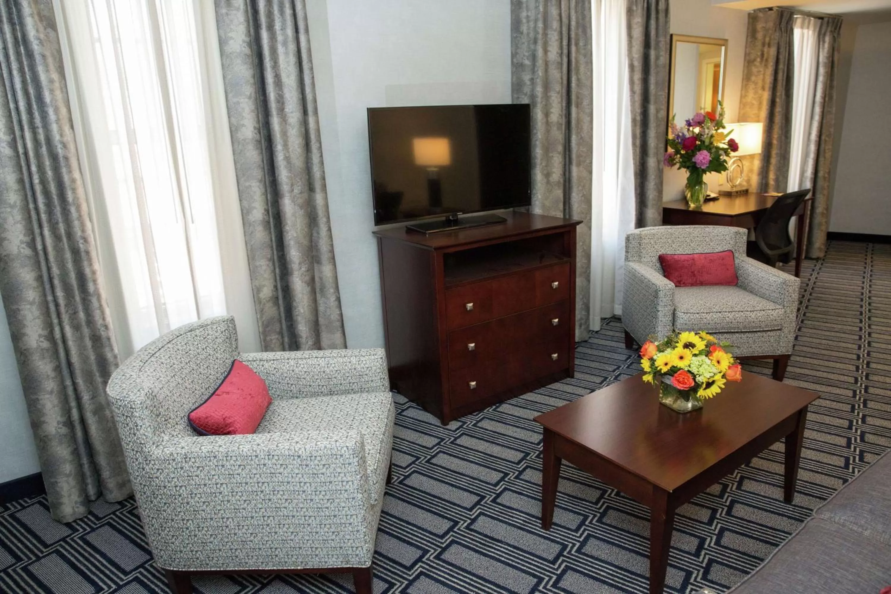 King Suite with Sofa Bed - Non-Smoking in Hampton Inn & Suites Providence Downtown