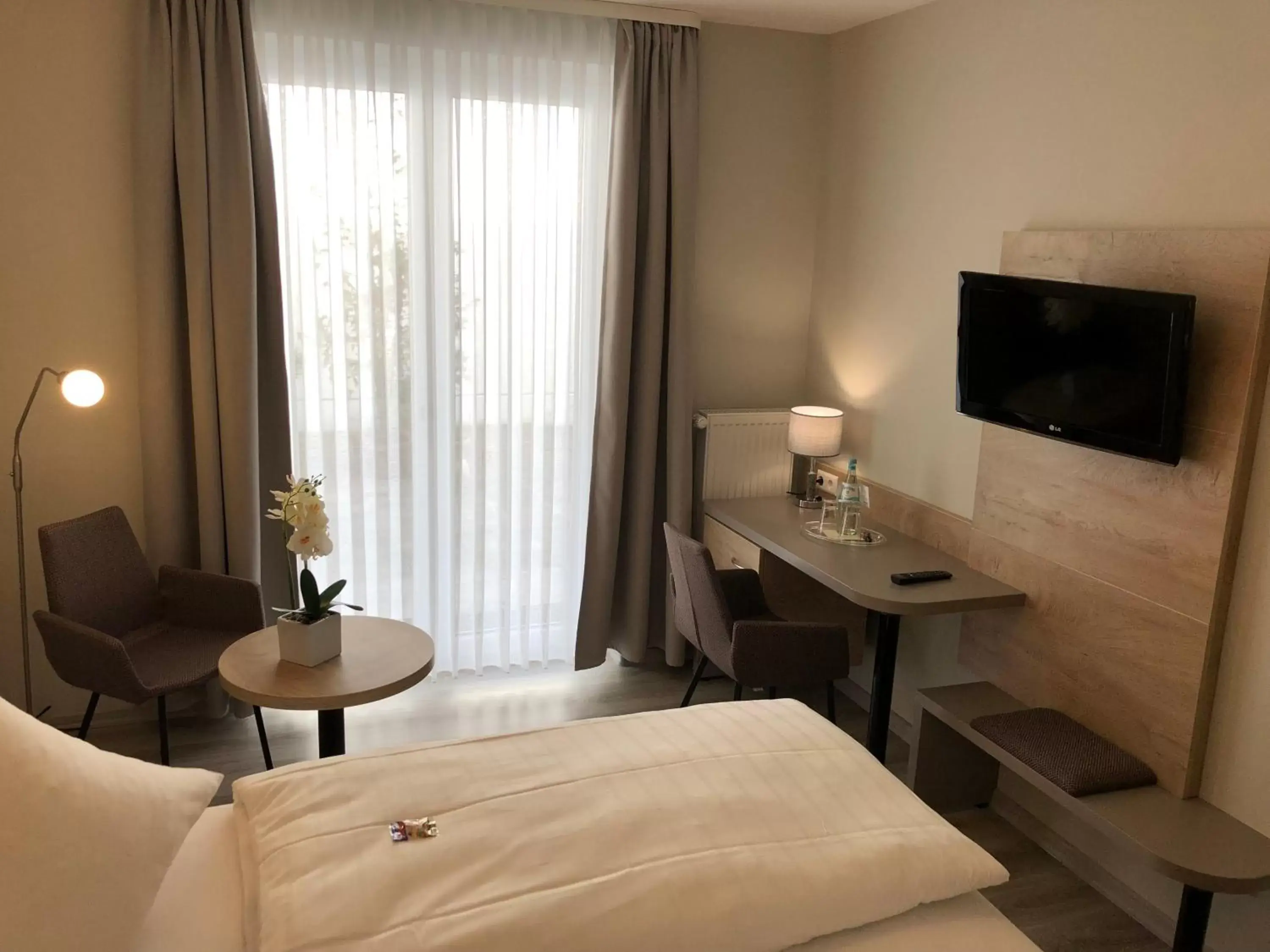 Standard Double Room with King Size Bed in Hotel Traumblick Standard Double Room with King Size Bed in Hotel Traumblick