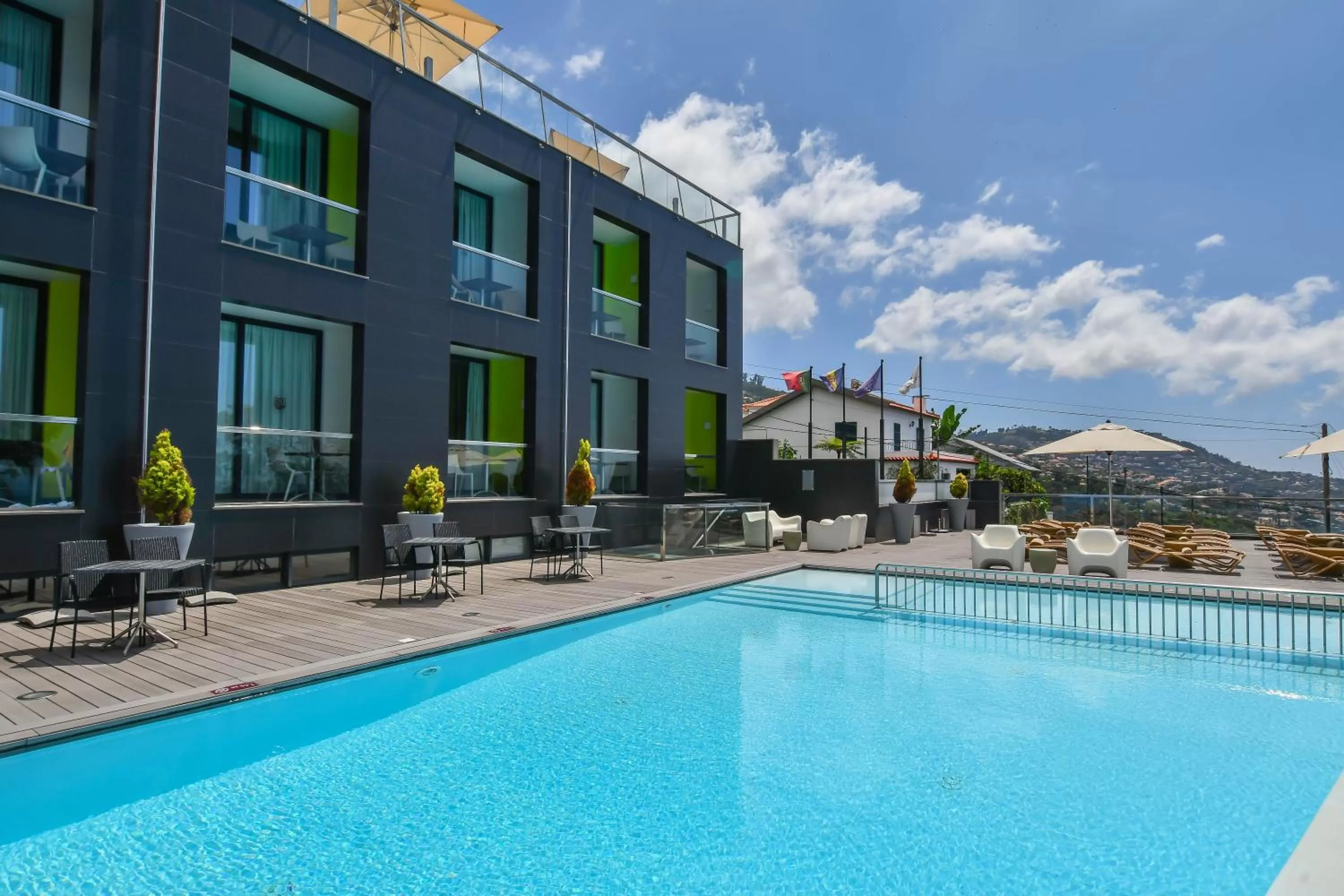 Swimming pool in Quinta Mirabela - Design Hotel