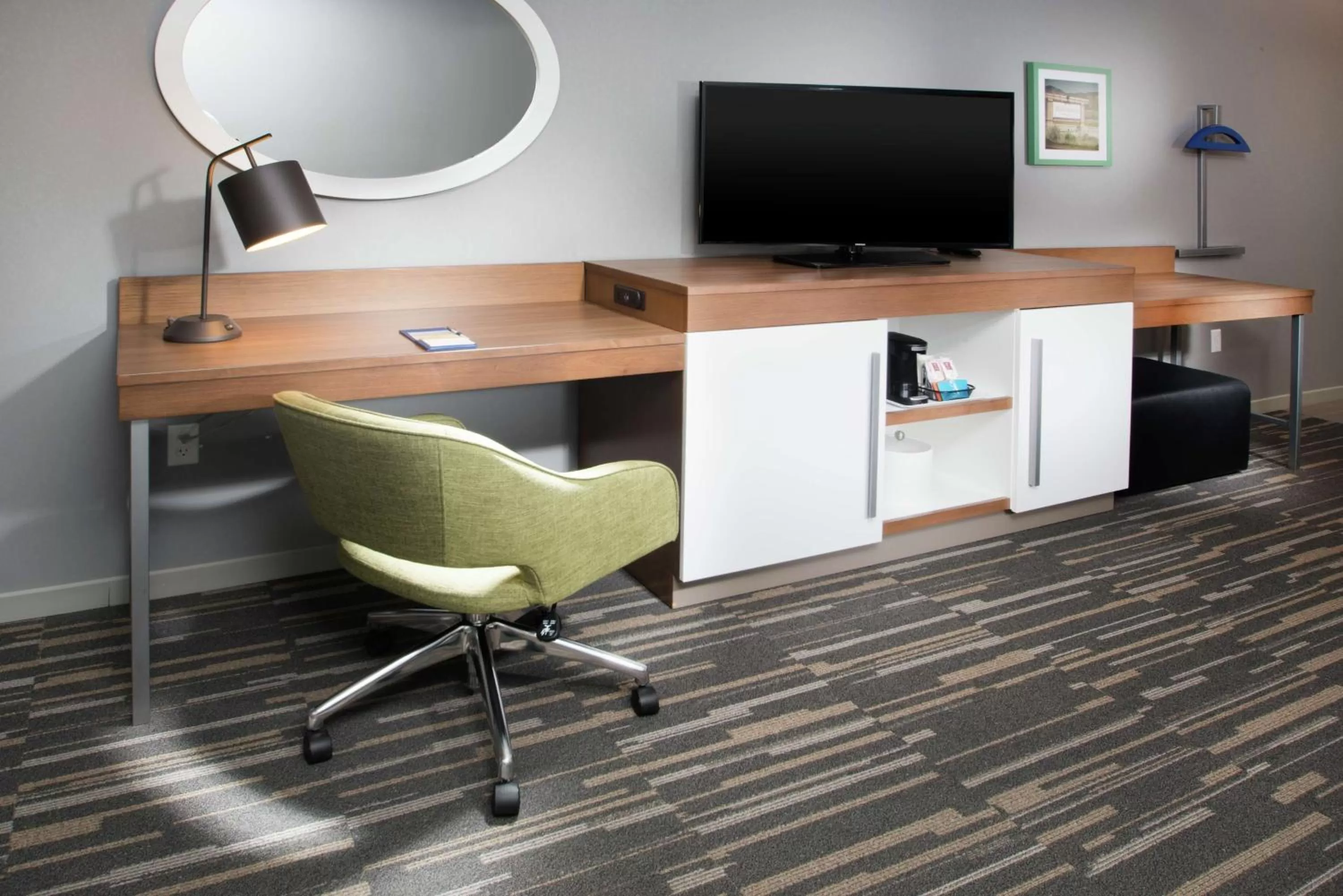 Bedroom in Hampton Inn Arvin Tejon Ranch, Ca