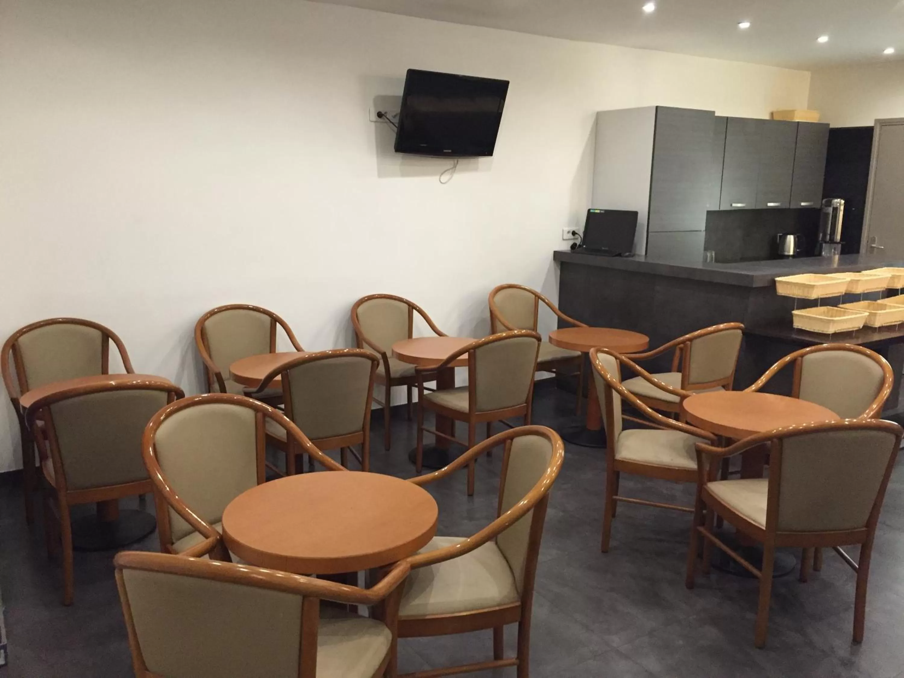 Seating area in Hôtel Liège Strasbourg