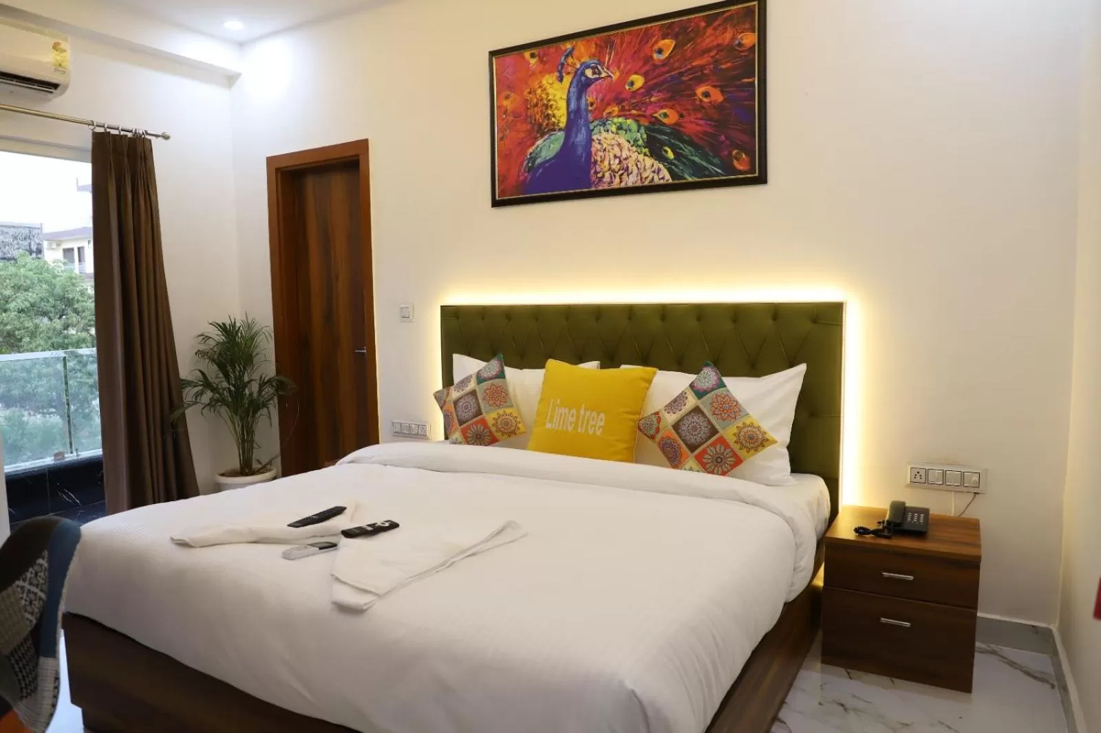 Bed in Opulent Inn by Lime Tree Hotels