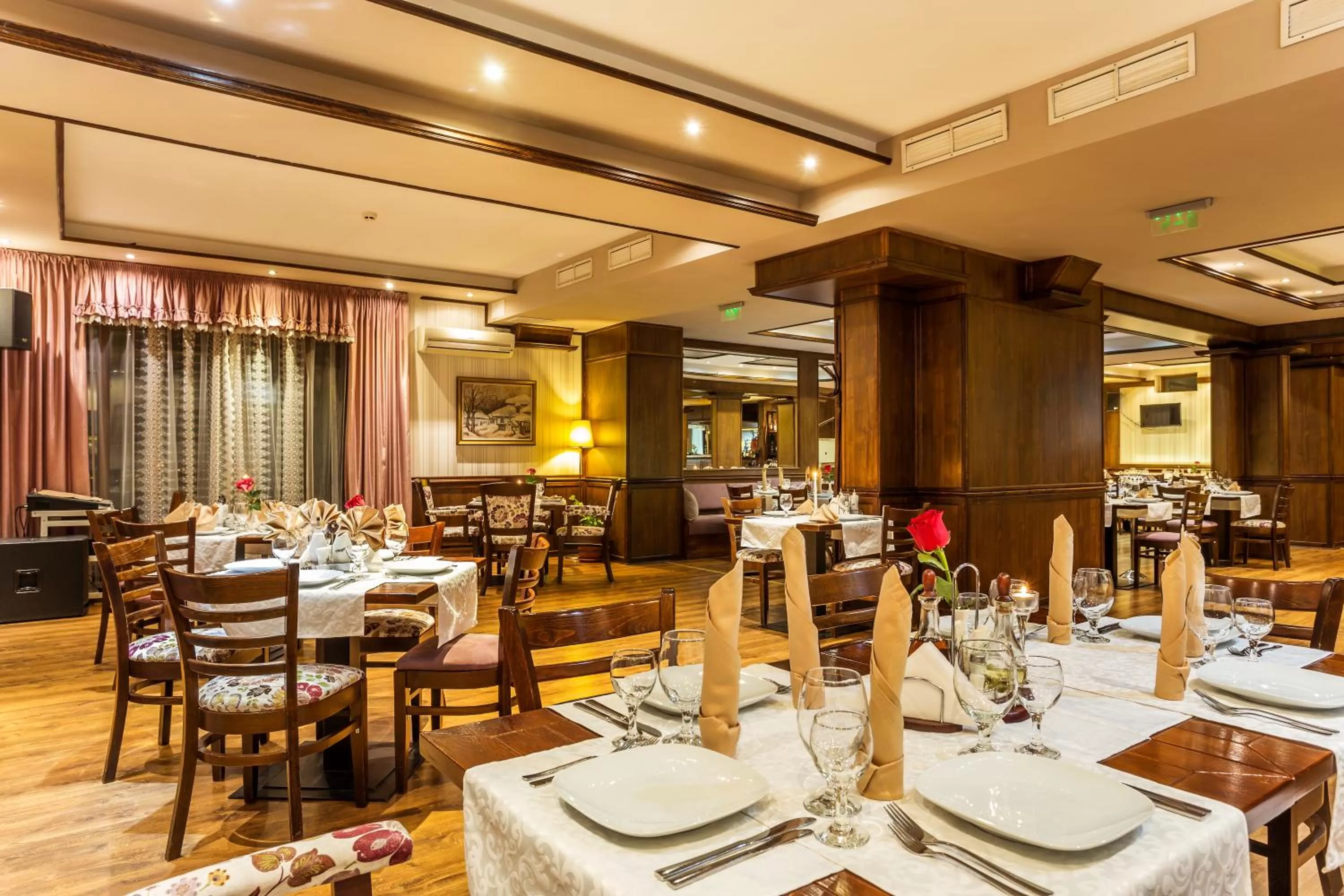 Restaurant/places to eat in Chateau Montagne Hotel Troyan