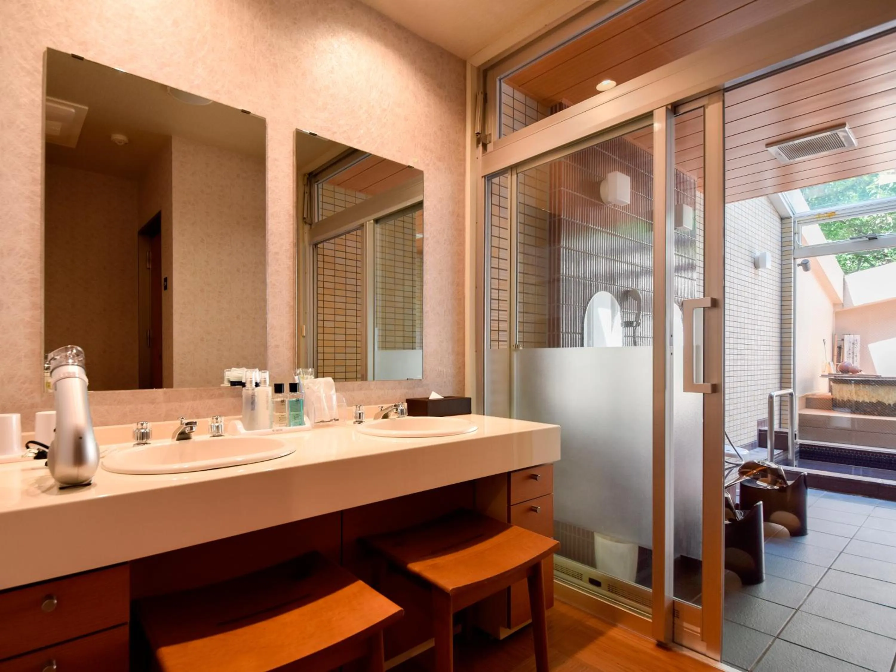 Bathroom in Okuno Hosomichi
