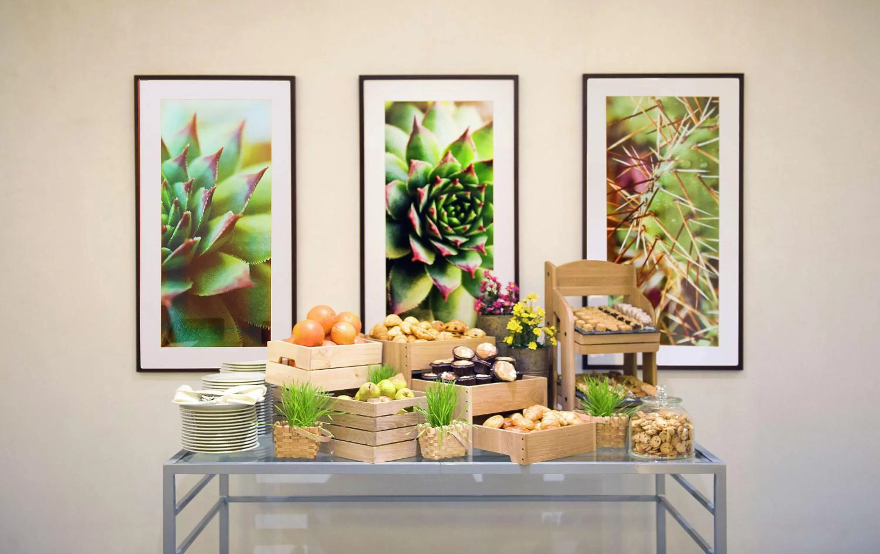 Dining area in Hilton Garden Inn Ras Al Khaimah