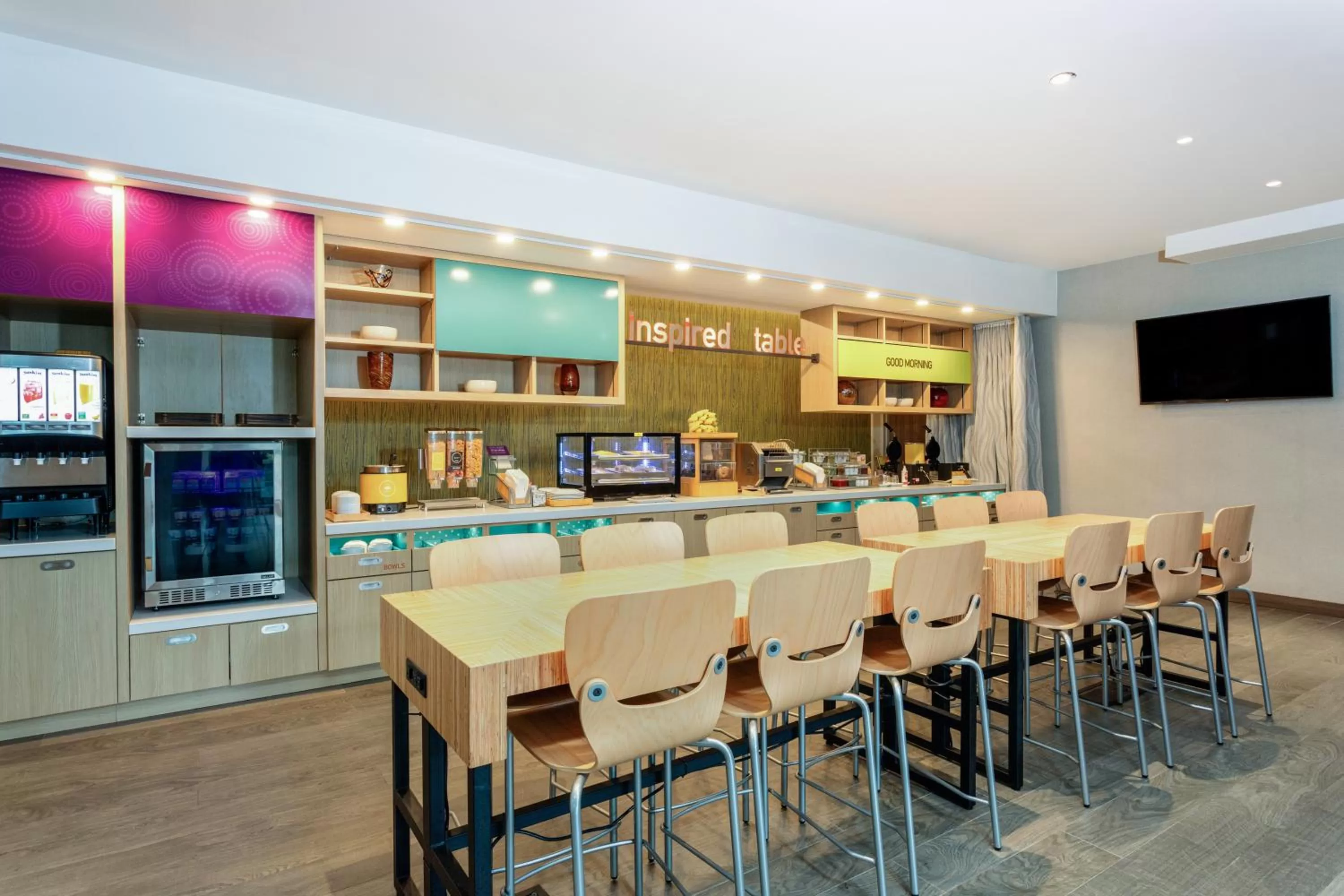 Breakfast in Home2 Suites By Hilton Vero Beach I-95